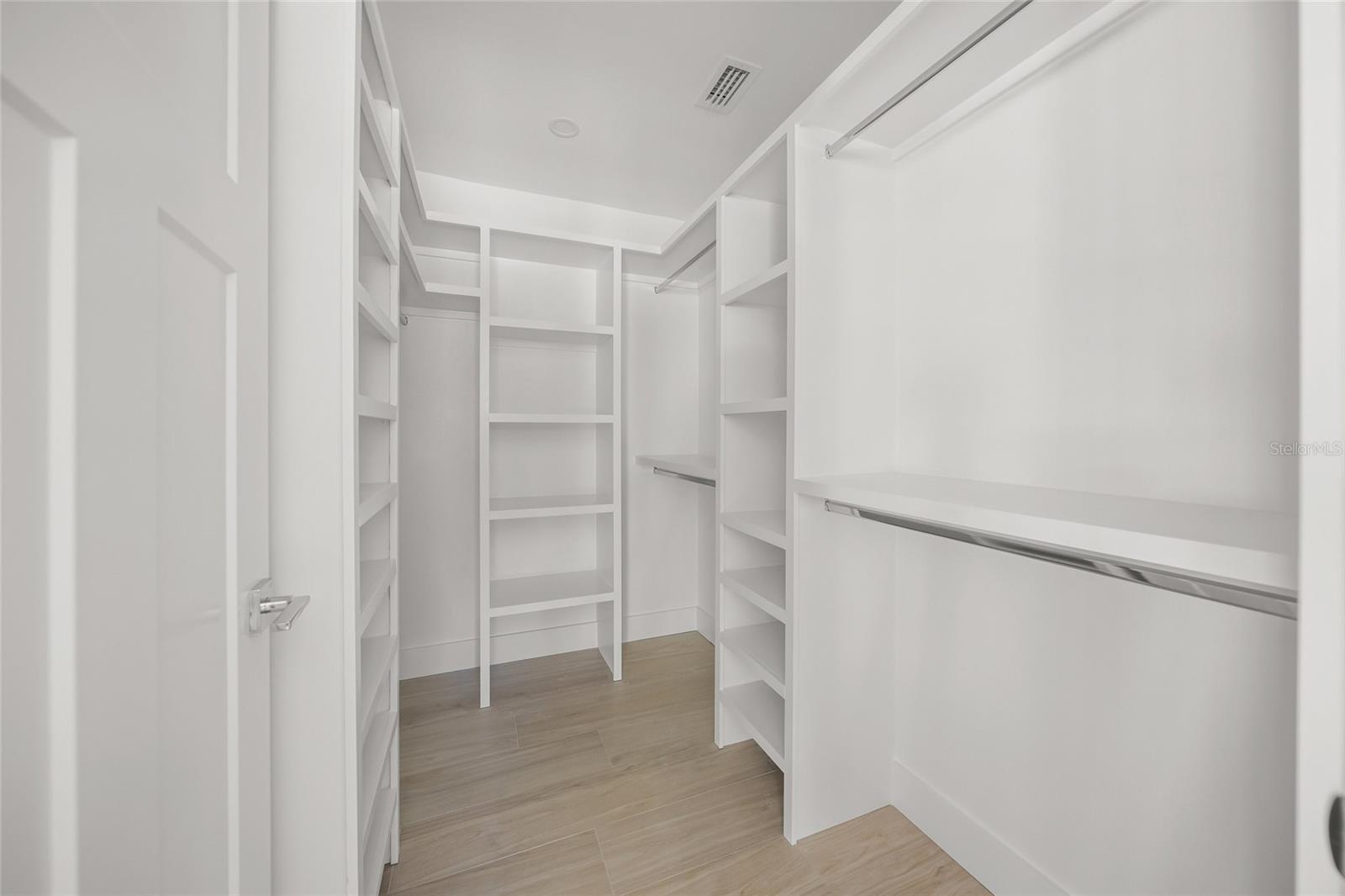 Image 17 of 40 For 518 74th Street