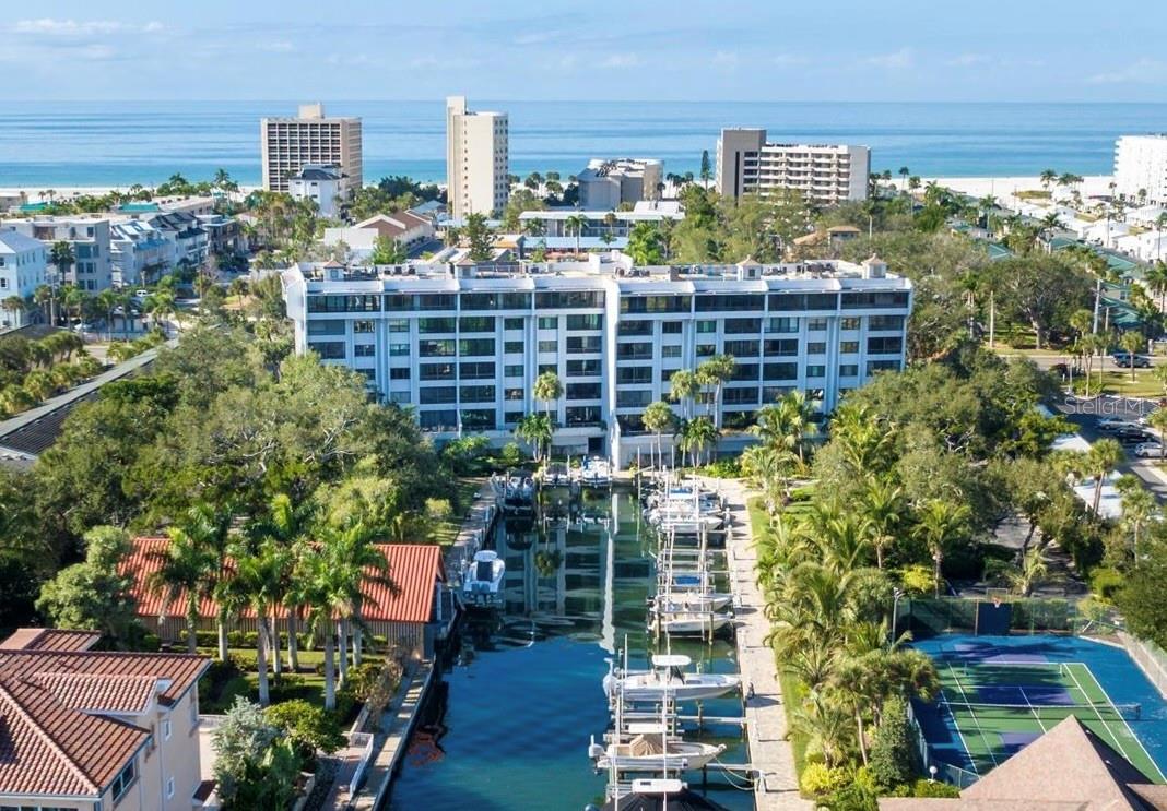 Image 2 of 88 For 5911 Midnight Pass Road 206