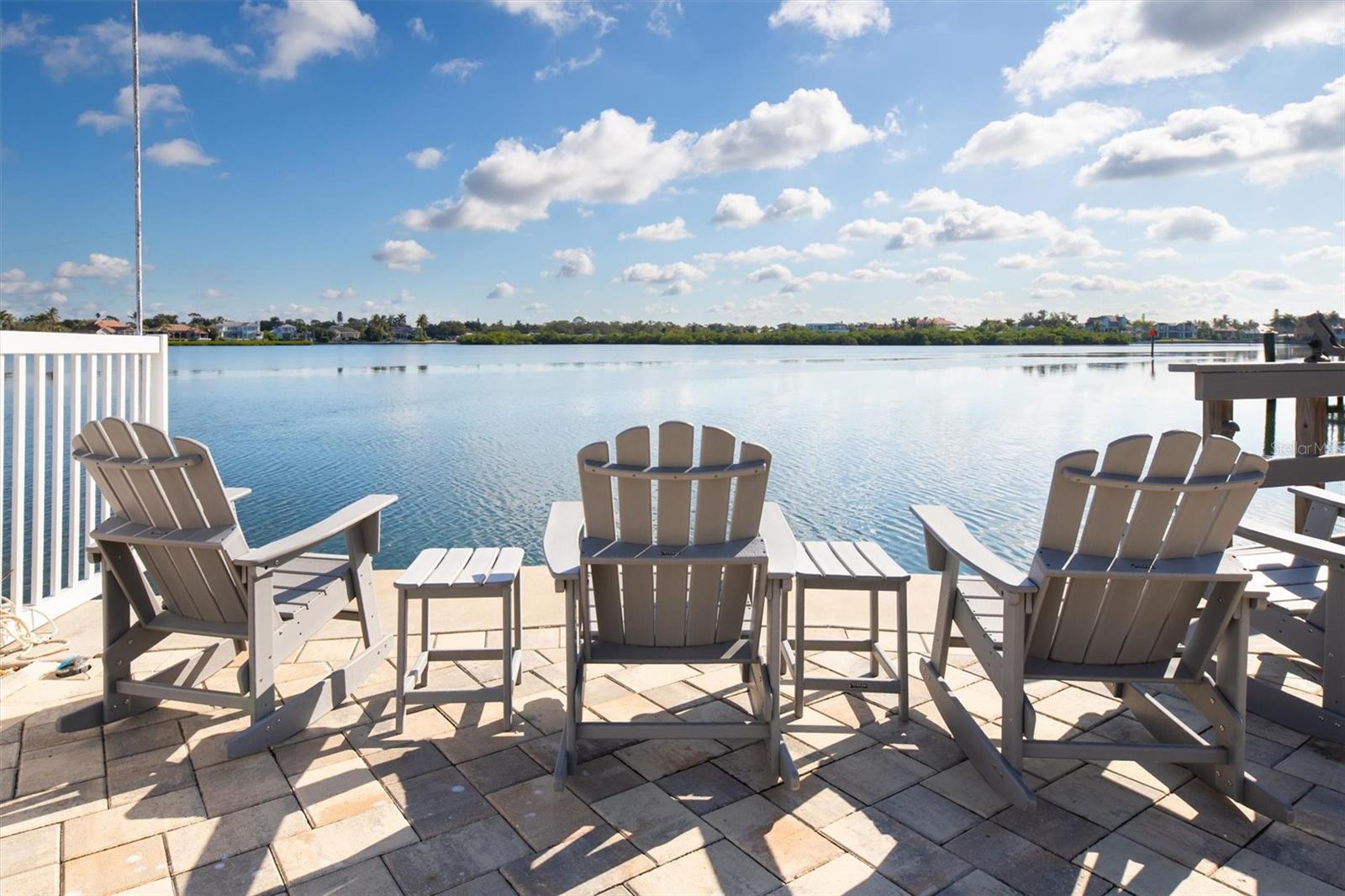 Image 29 of 88 For 5911 Midnight Pass Road 206