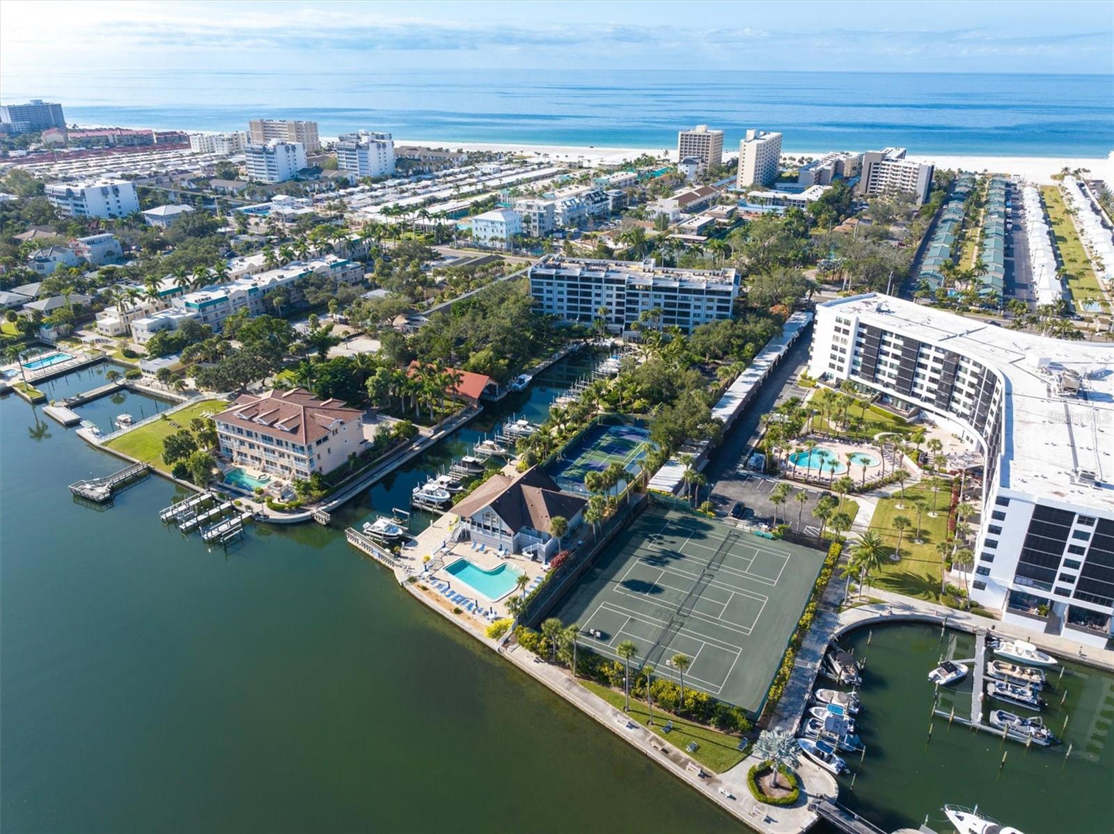 Image 48 of 88 For 5911 Midnight Pass Road 206