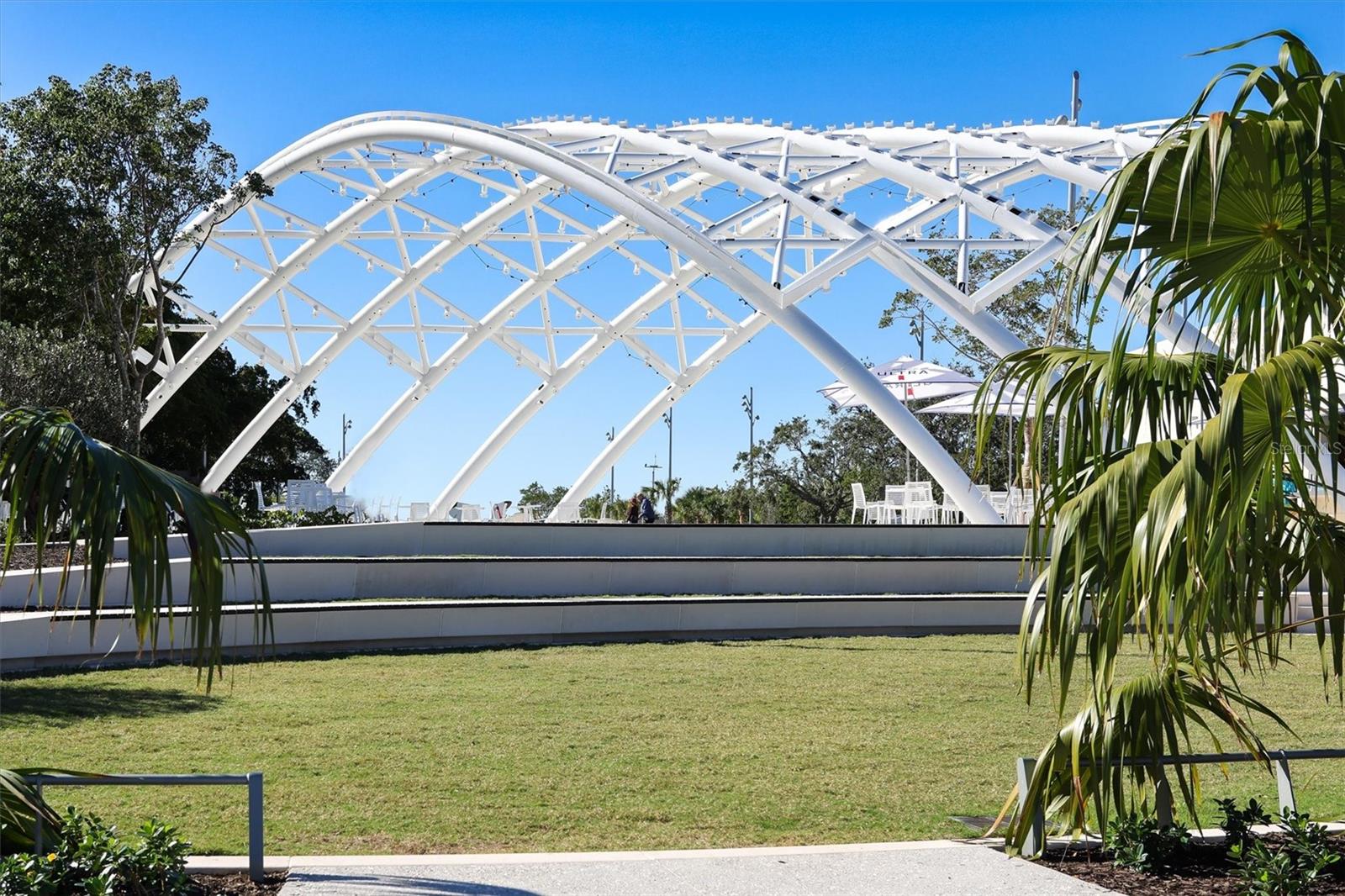 Image 82 of 88 For 5911 Midnight Pass Road 206