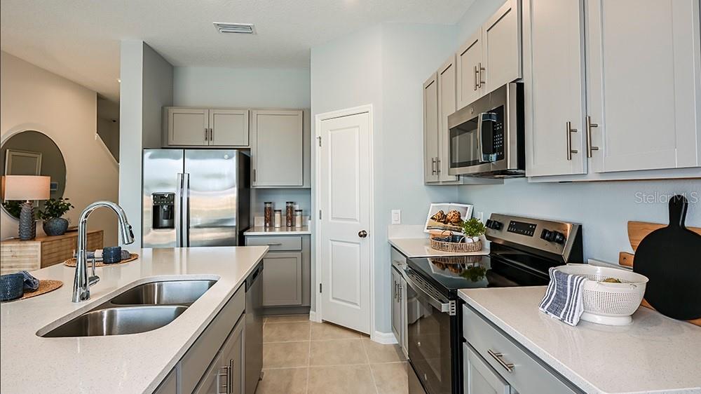 Image 21 of 29 For 3113 Novara Lane