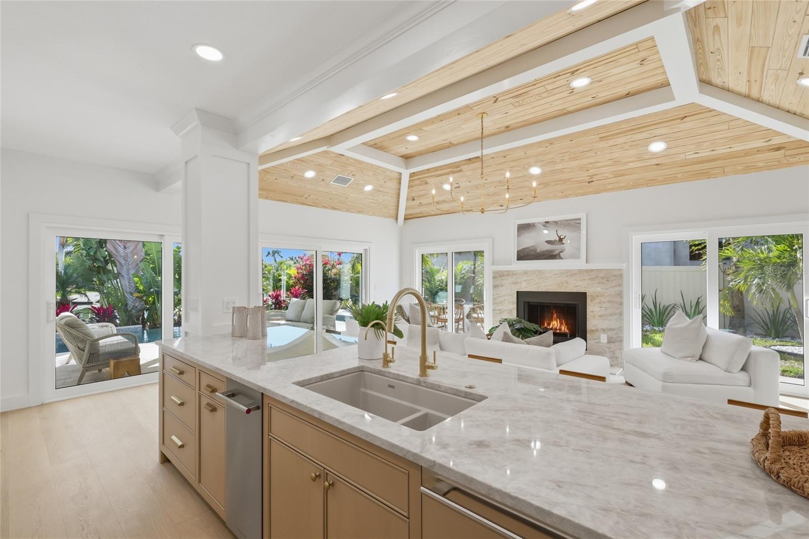 Image 14 of 57 For 4833 Featherbed Lane