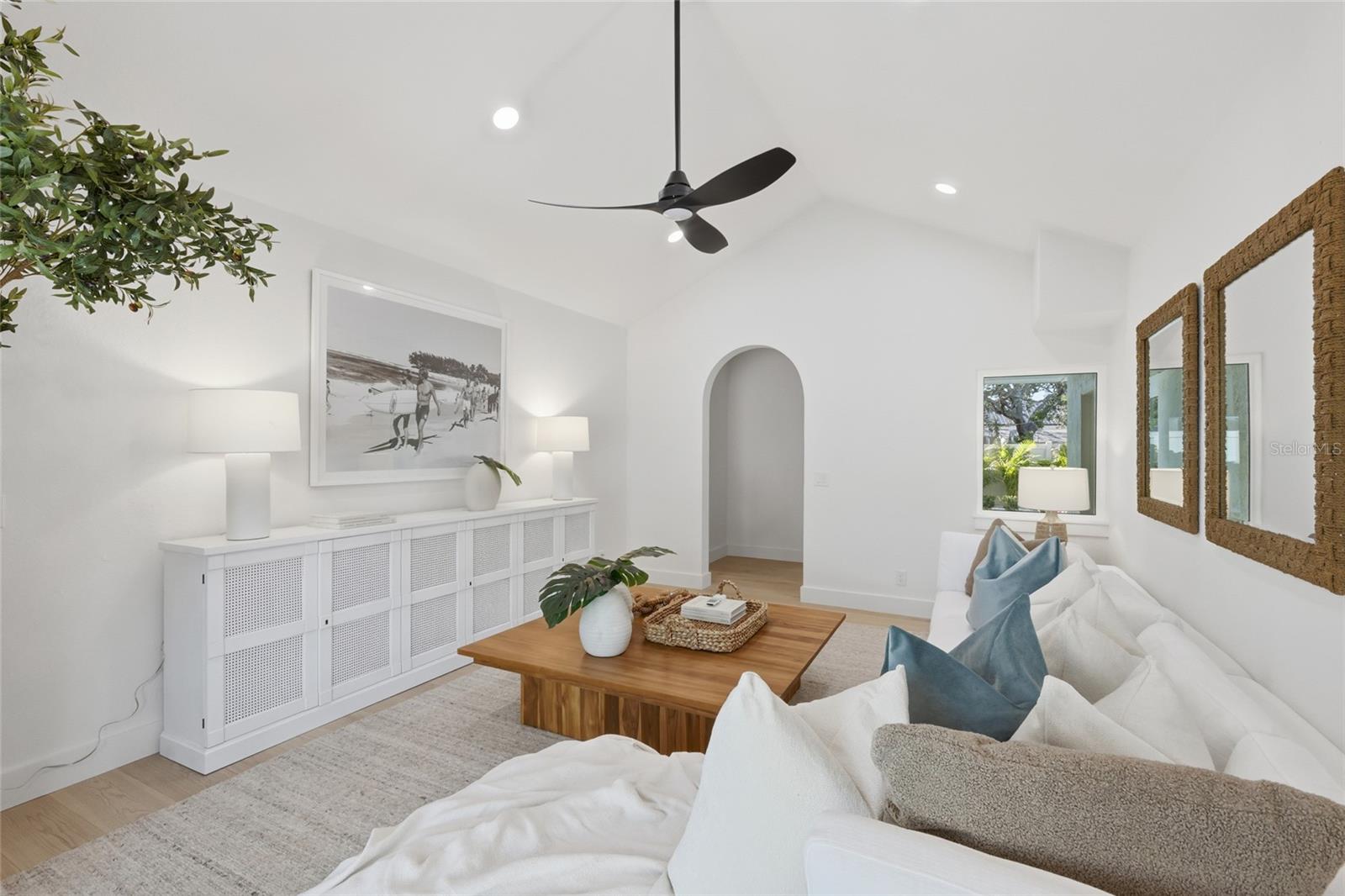 Image 22 of 57 For 4833 Featherbed Lane