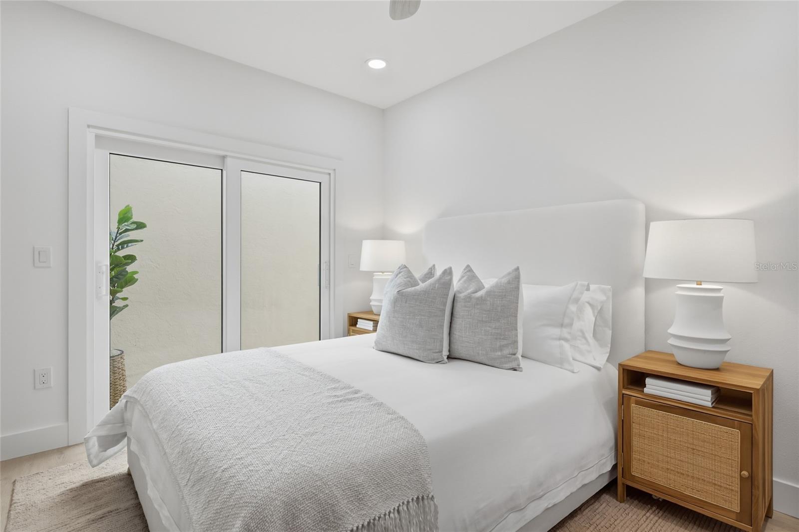 Image 25 of 57 For 4833 Featherbed Lane