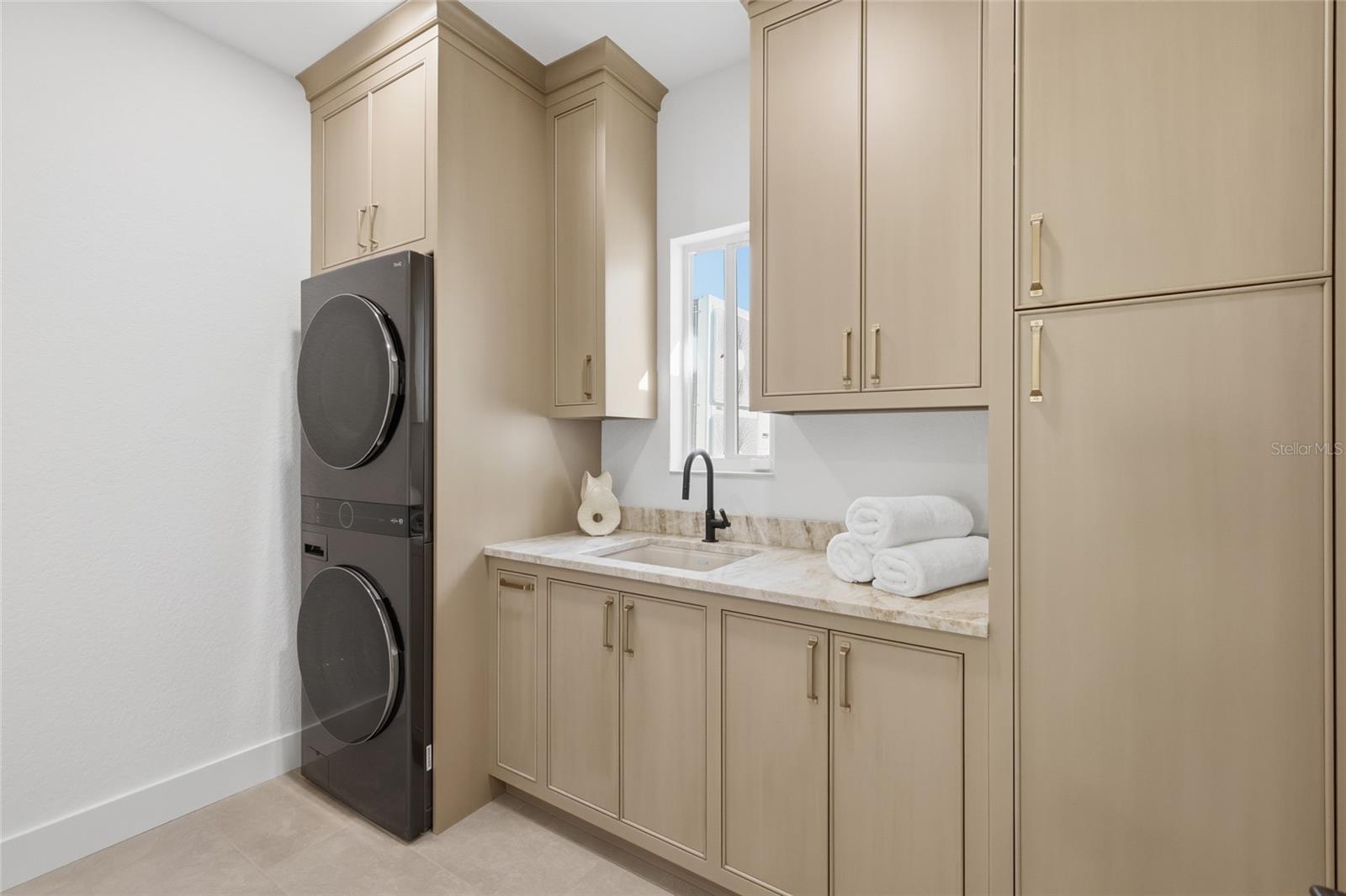 Image 30 of 57 For 4833 Featherbed Lane