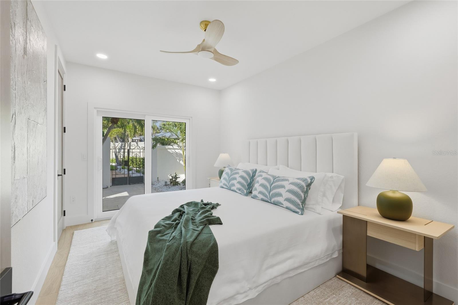 Image 31 of 57 For 4833 Featherbed Lane