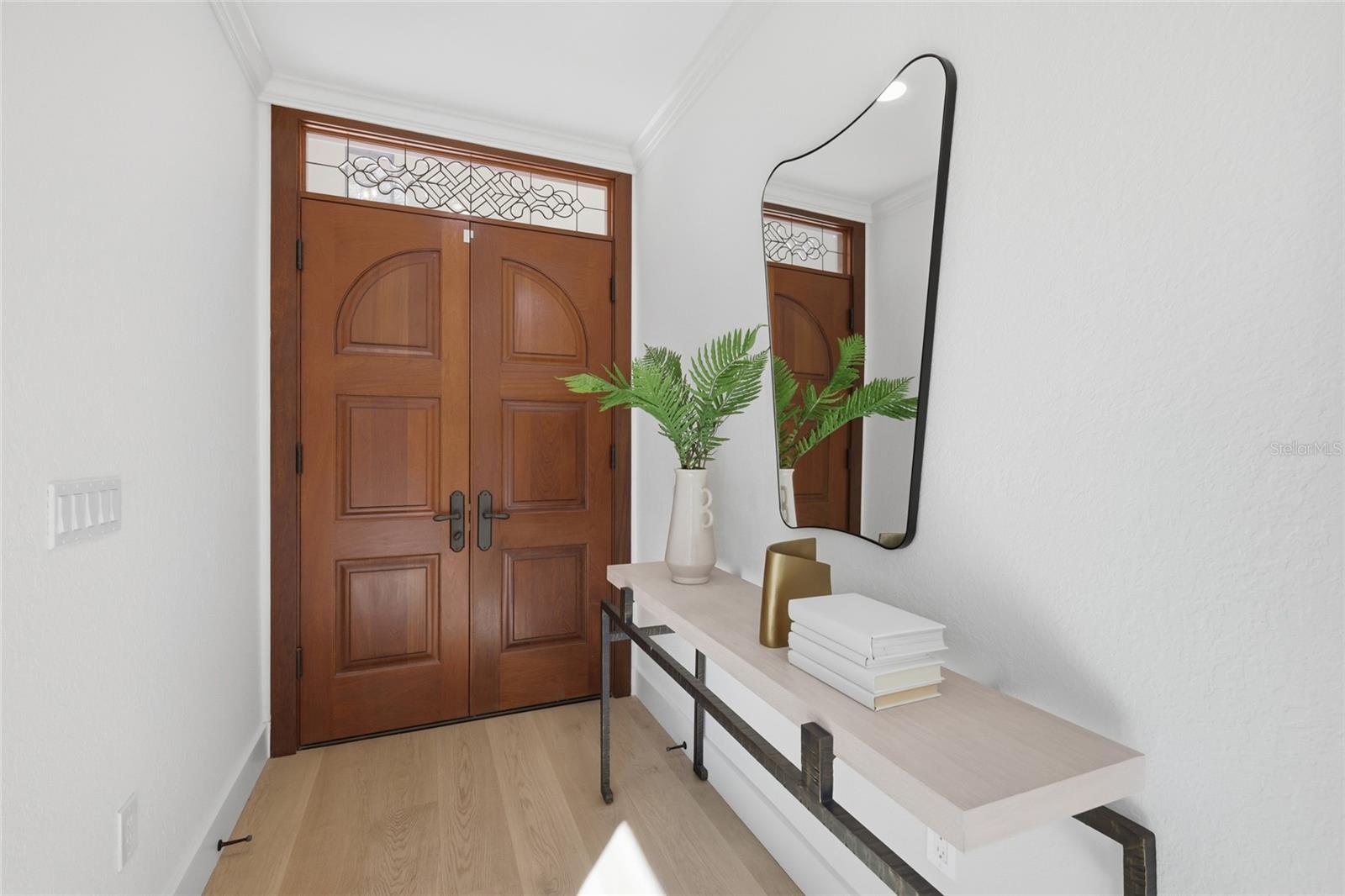 Image 4 of 57 For 4833 Featherbed Lane