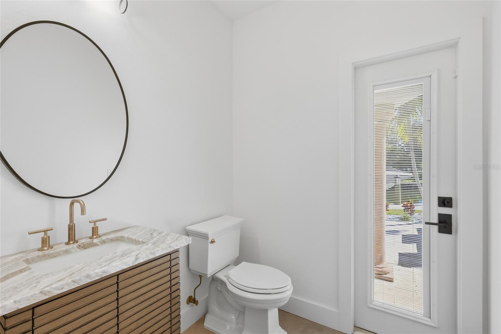 Image 46 of 57 For 4833 Featherbed Lane