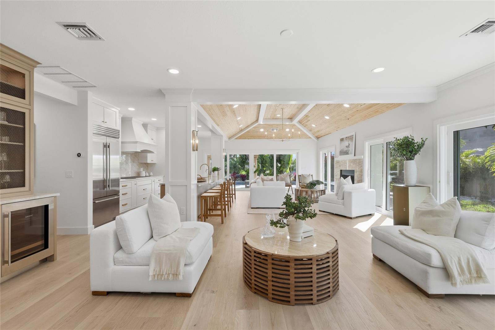 Image 9 of 57 For 4833 Featherbed Lane