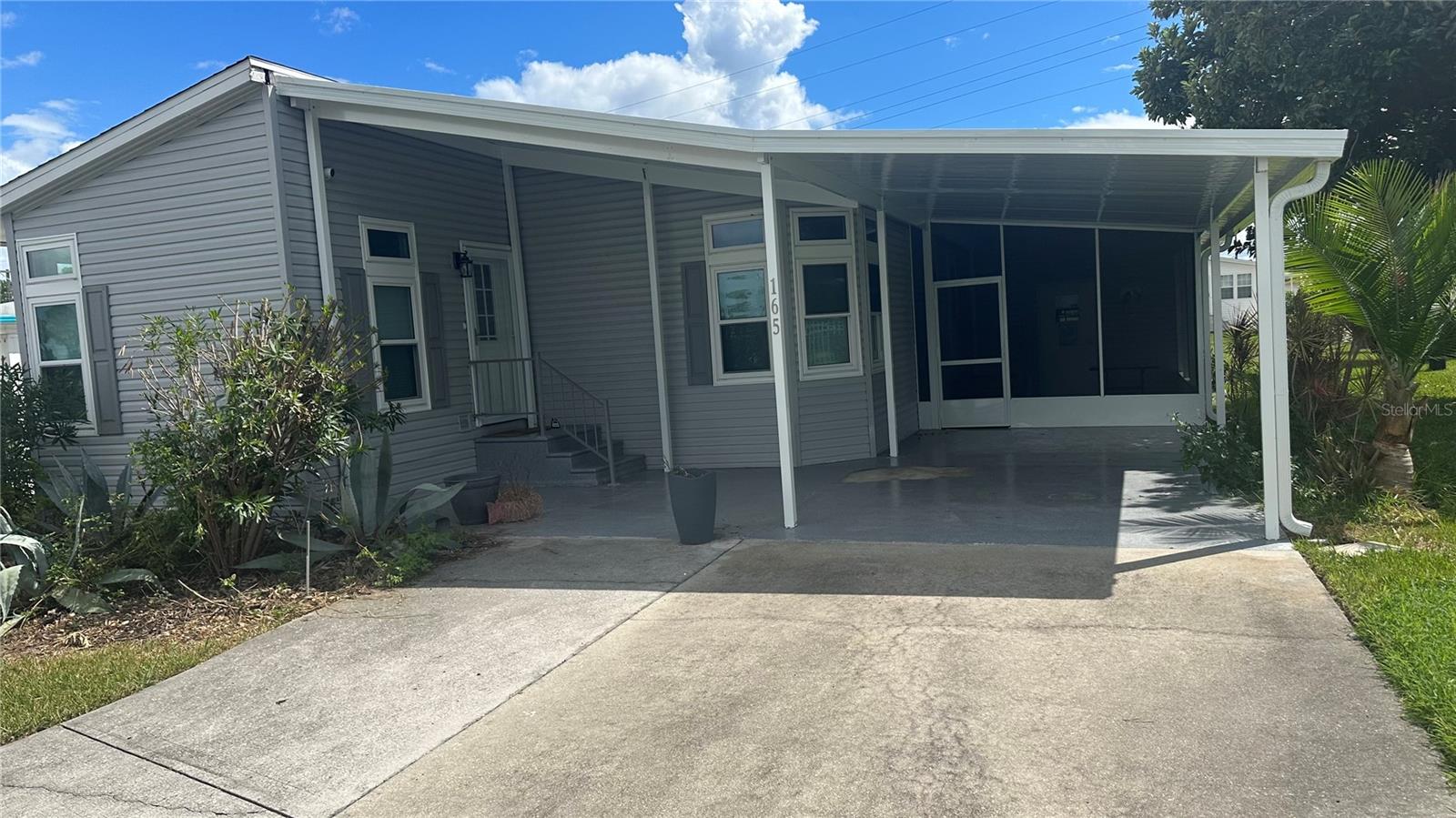 Details for 165 Lakeview Drive, PALMETTO, FL 34221