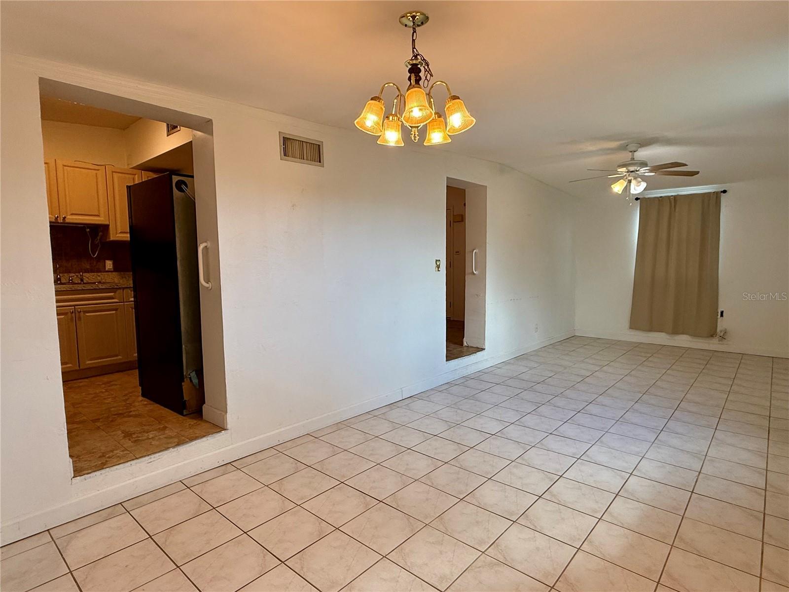 Image 19 of 41 For 205 Martin Drive Ne