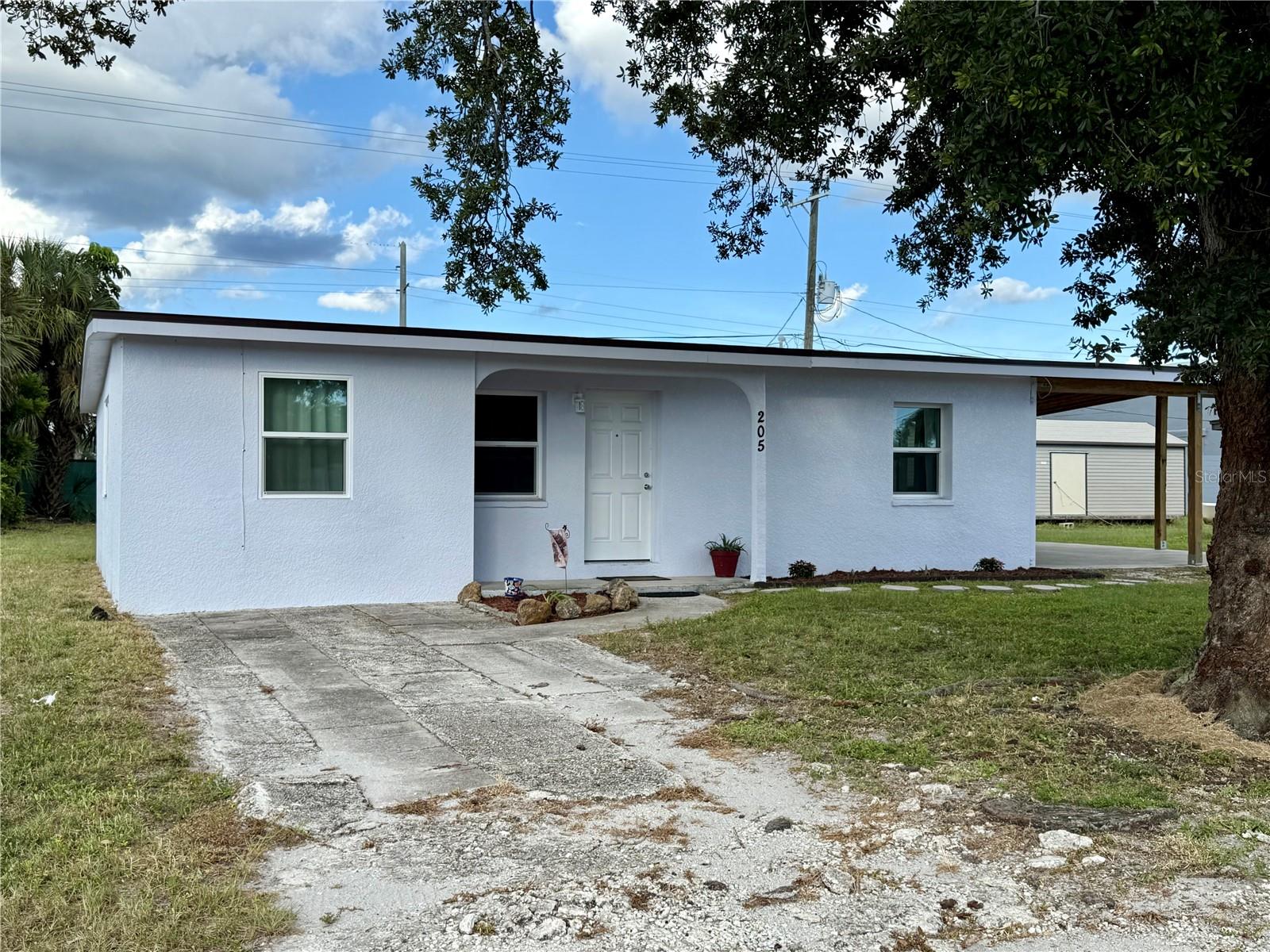 Image 2 of 41 For 205 Martin Drive Ne