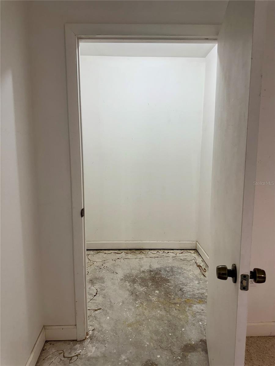 Image 39 of 41 For 205 Martin Drive Ne