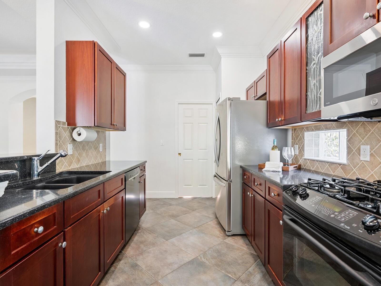 Image 15 of 36 For 1337 Copperwood Drive