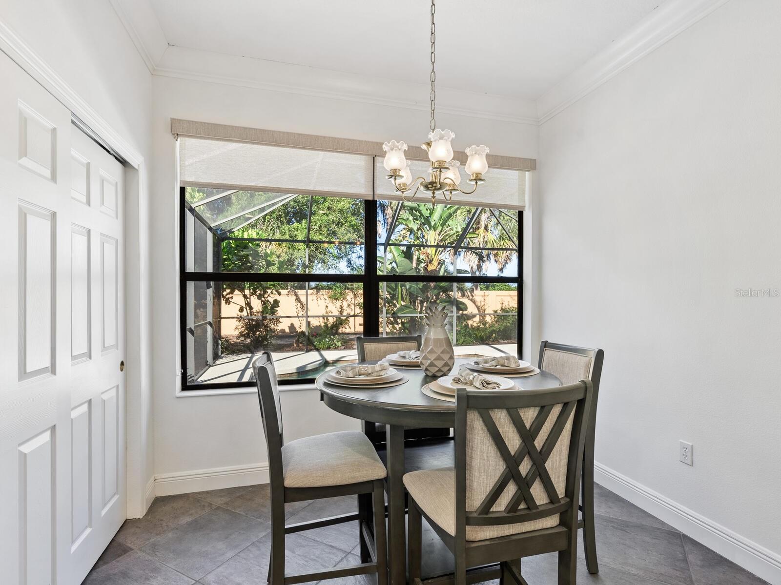 Image 18 of 36 For 1337 Copperwood Drive