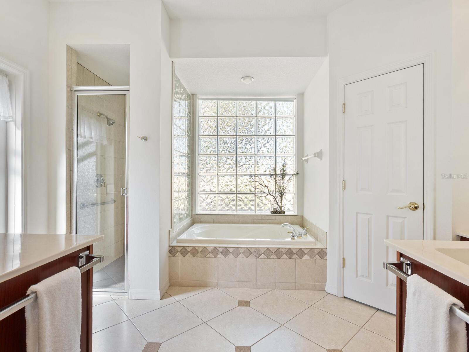 Image 20 of 36 For 1337 Copperwood Drive