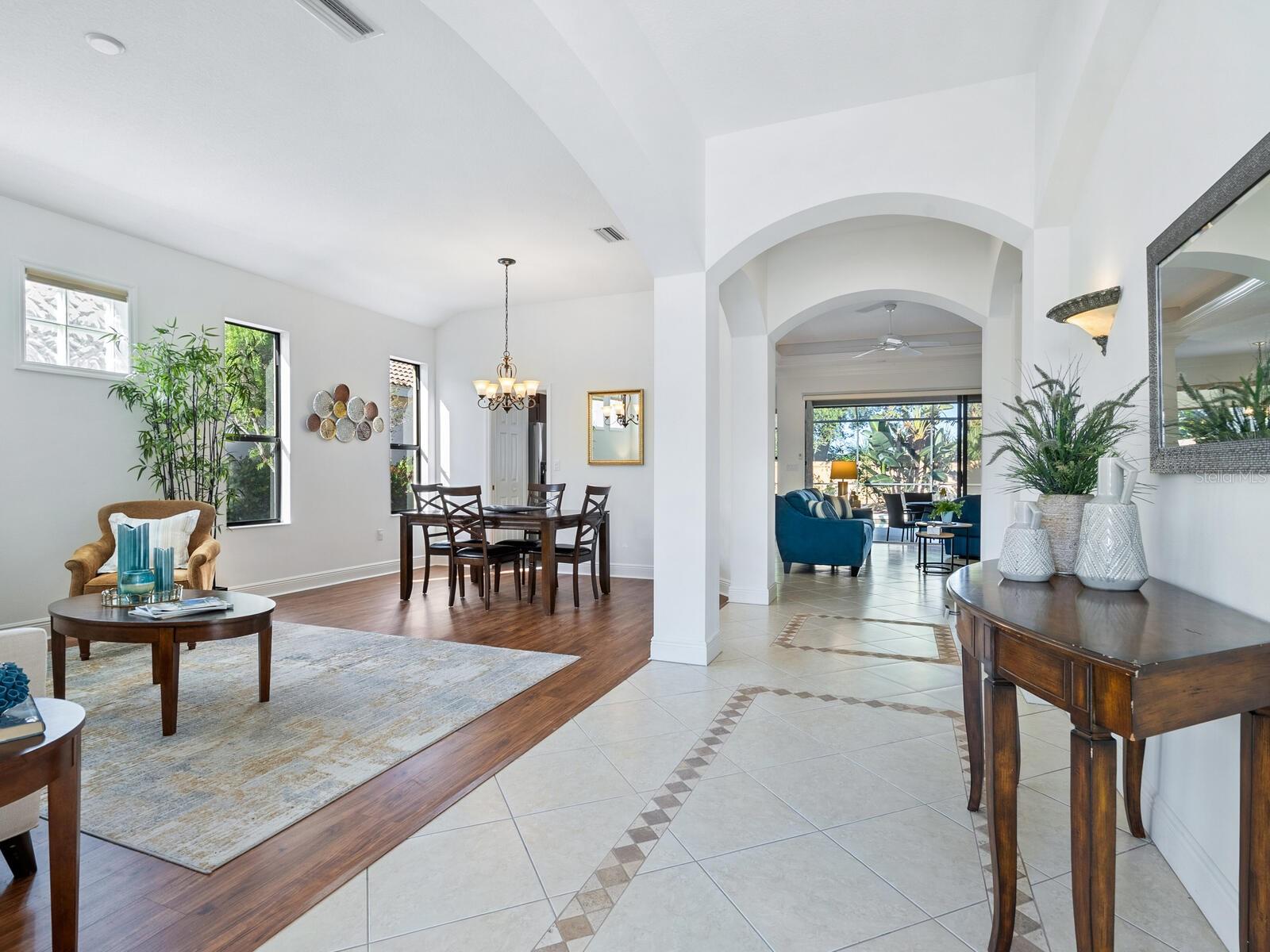 Image 4 of 36 For 1337 Copperwood Drive