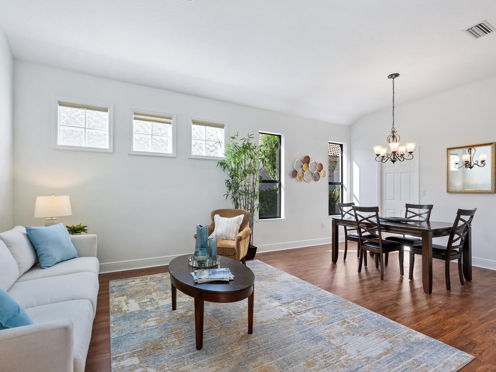 Image 8 of 36 For 1337 Copperwood Drive