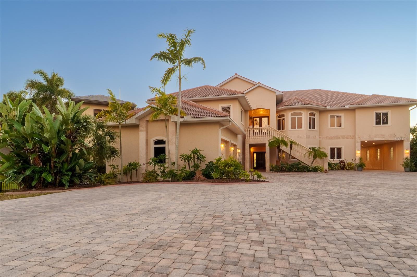 Image 16 of 70 For 1930 Bayshore Drive