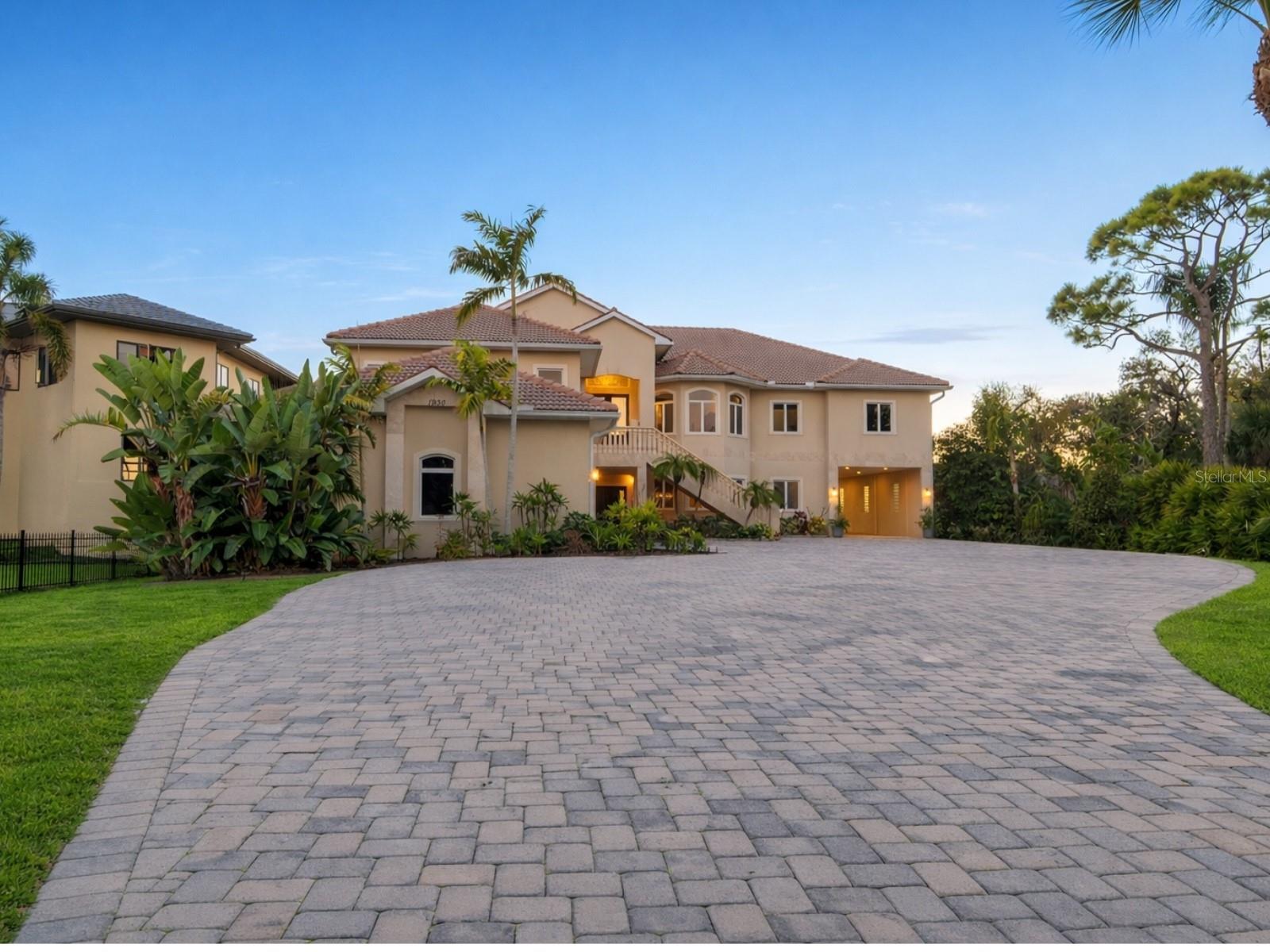 Image 17 of 70 For 1930 Bayshore Drive