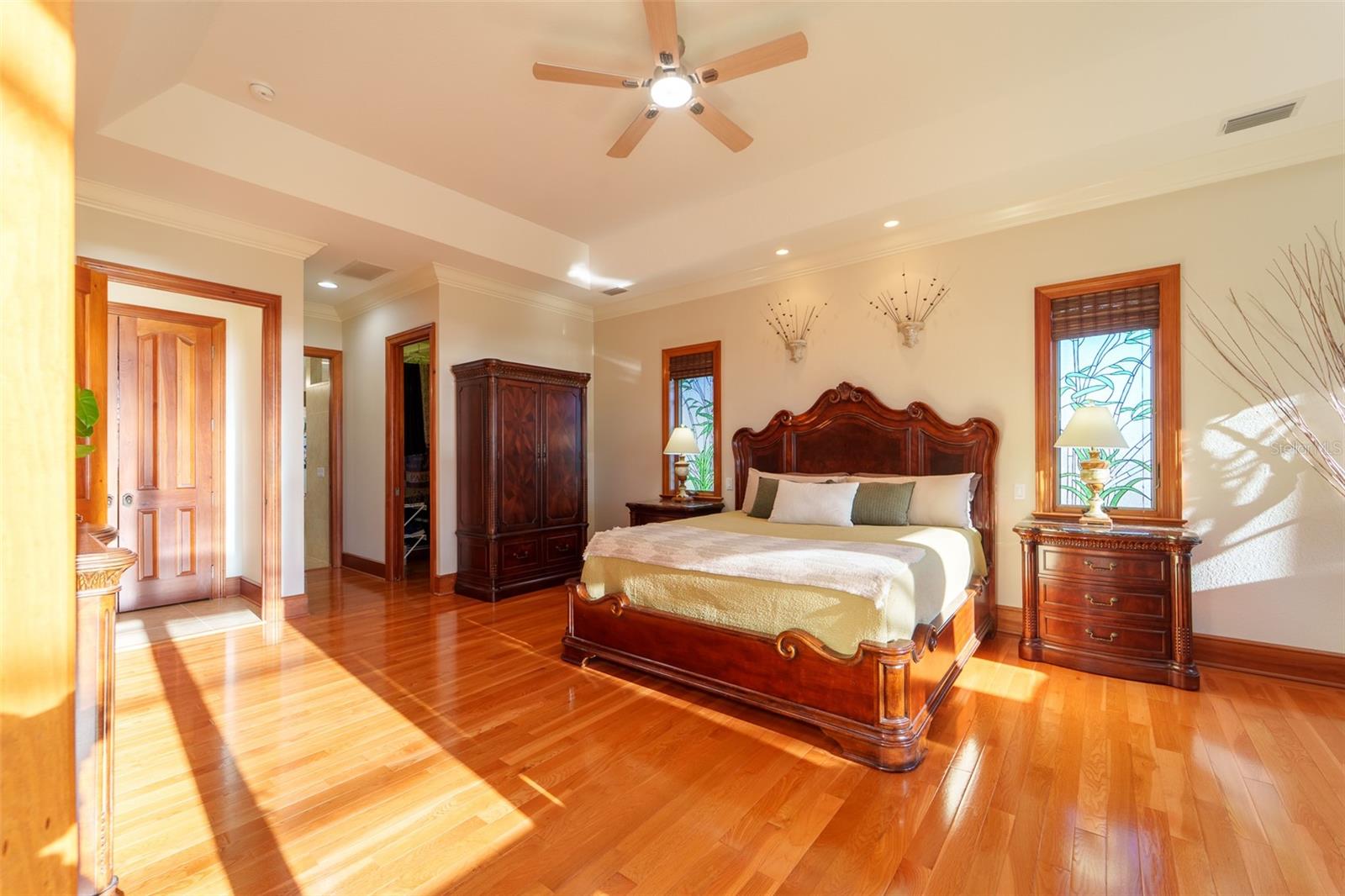 Image 19 of 70 For 1930 Bayshore Drive