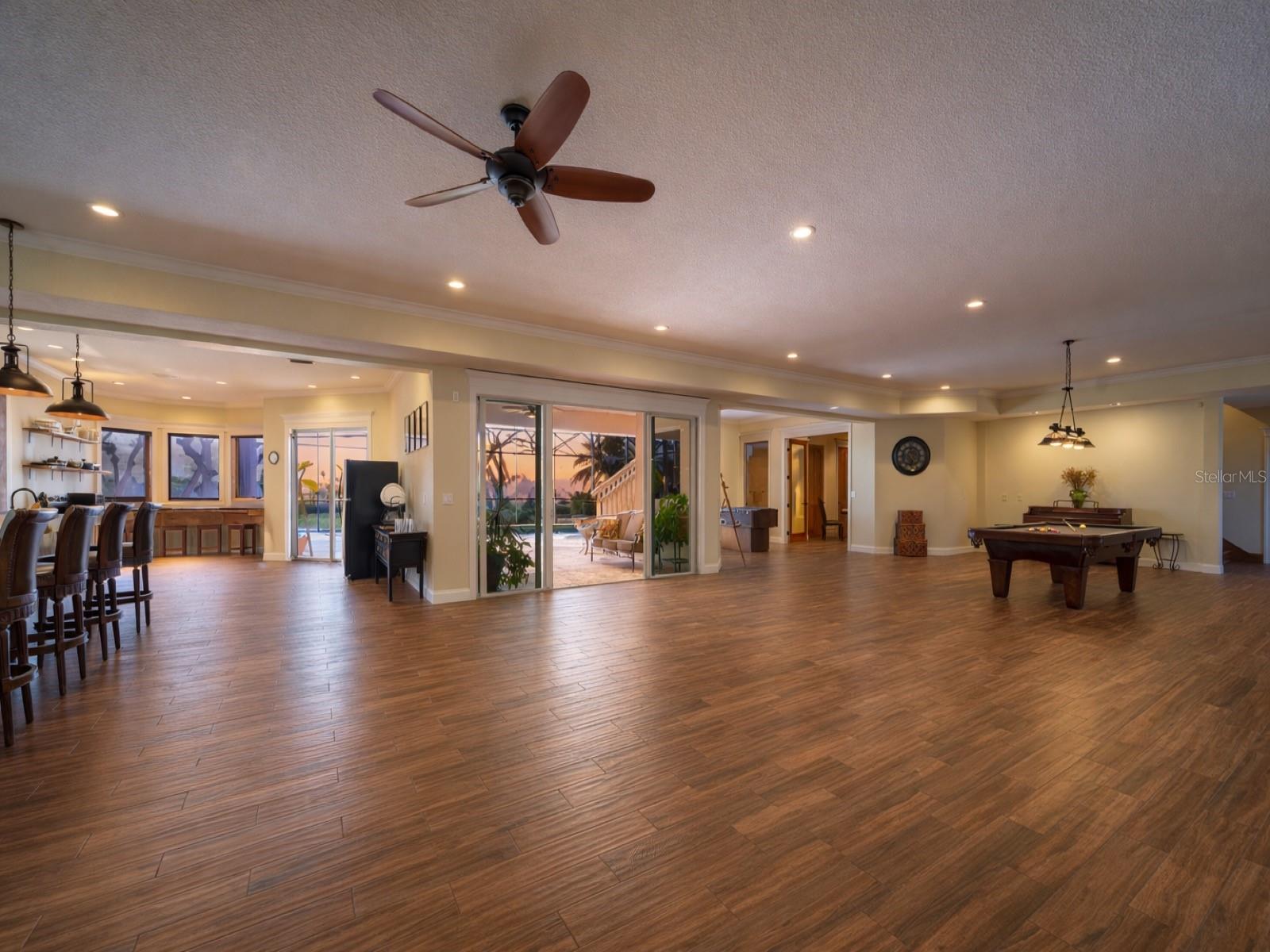 Image 39 of 70 For 1930 Bayshore Drive