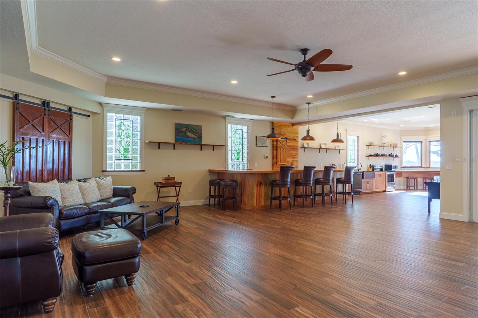 Image 44 of 70 For 1930 Bayshore Drive