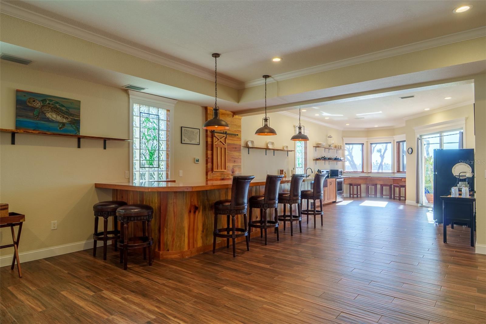 Image 45 of 70 For 1930 Bayshore Drive