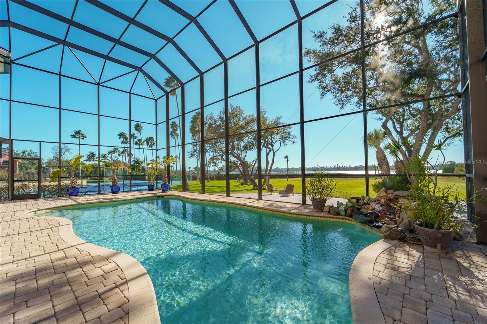 Image 51 of 70 For 1930 Bayshore Drive