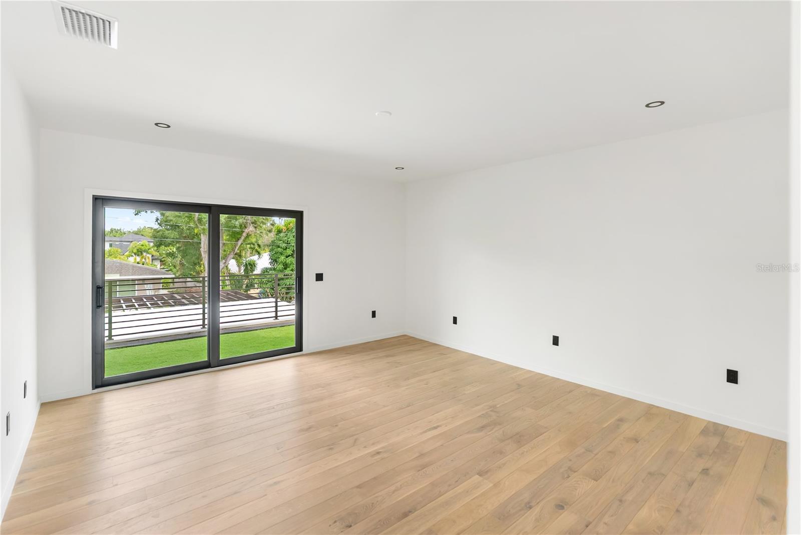 Image 61 of 97 For 1759 Waldemere Street