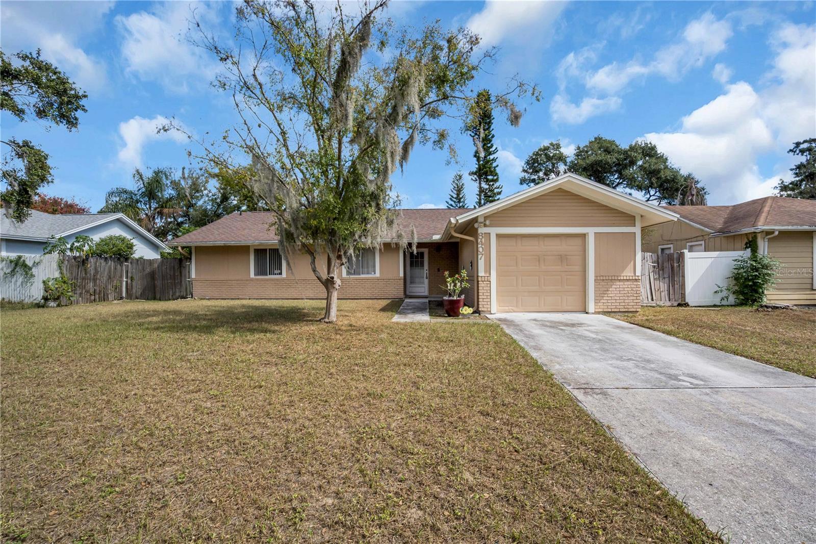 Details for 8407 Caladesi Island Dr, TEMPLE TERRACE, FL 33637