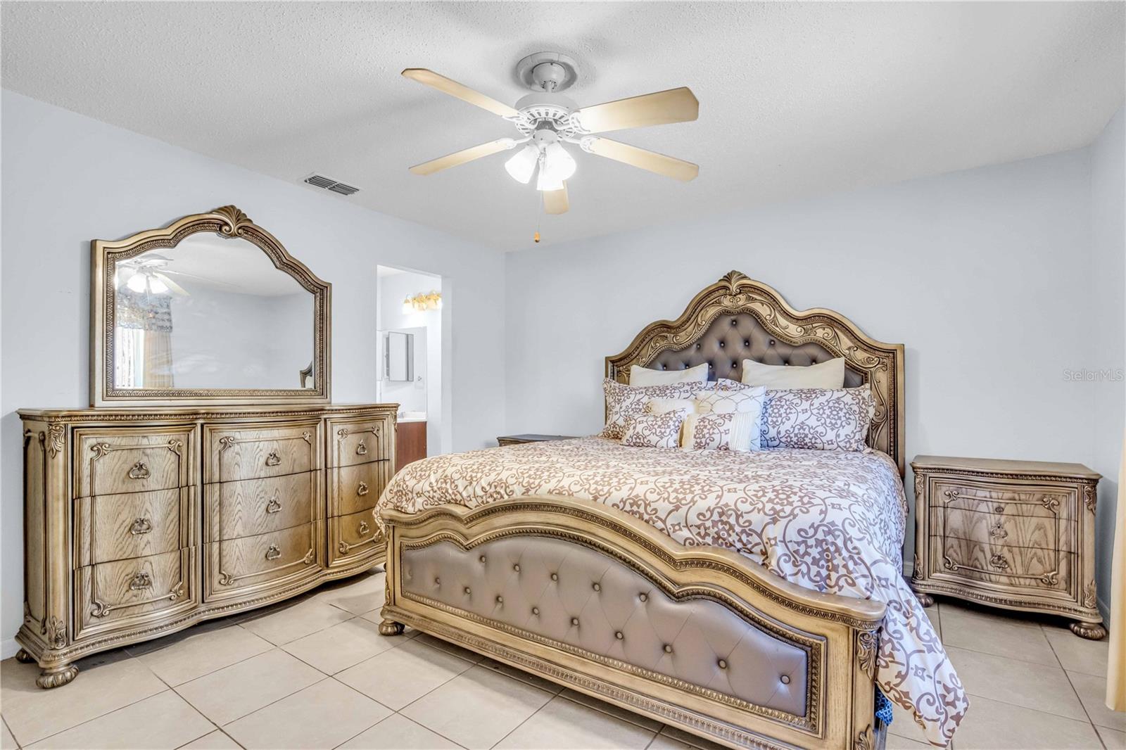 Image 11 of 24 For 8407 Caladesi Island Dr