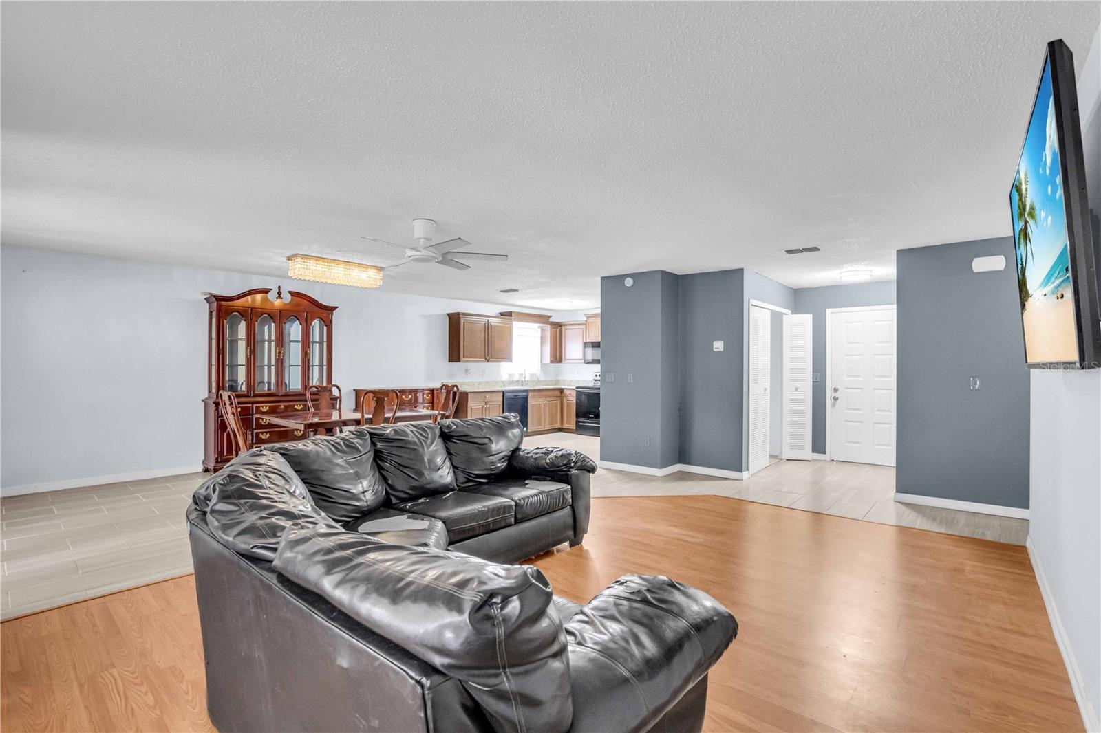 Image 6 of 24 For 8407 Caladesi Island Dr