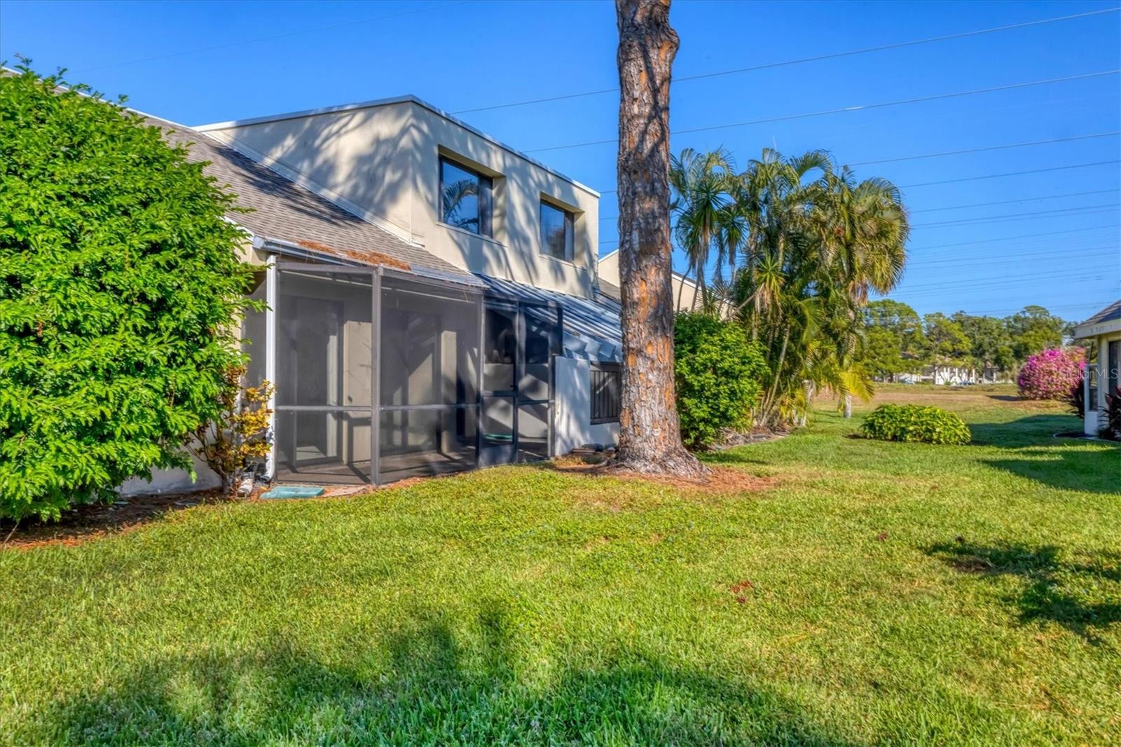 Image 26 of 84 For 2671 Greenbelt Yard  N2