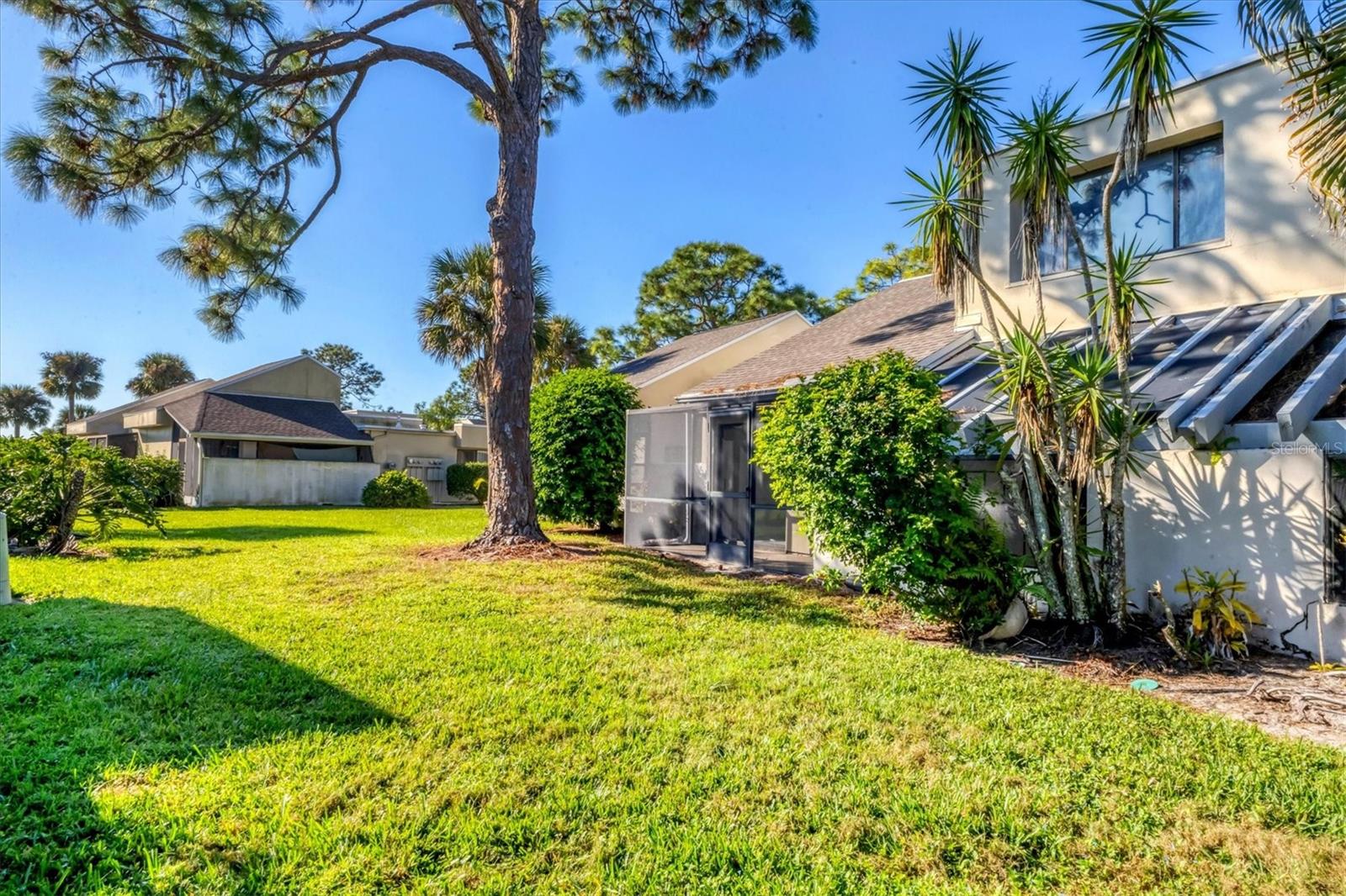 Image 27 of 84 For 2671 Greenbelt Yard  N2