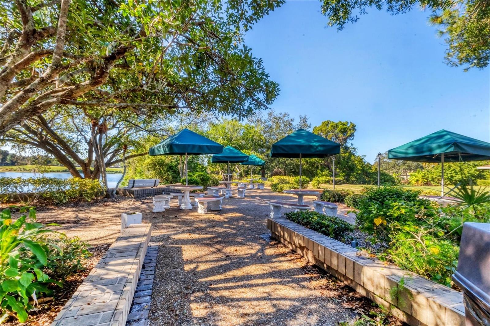 Image 37 of 84 For 2671 Greenbelt Yard  N2