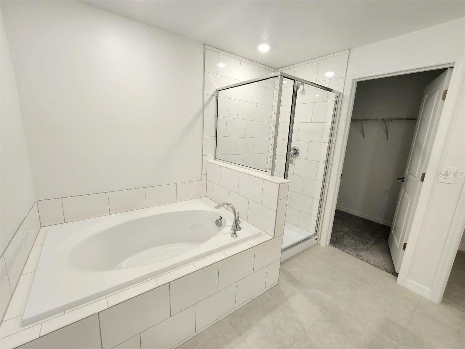 Image 7 of 17 For 8629 Salty Sands Street