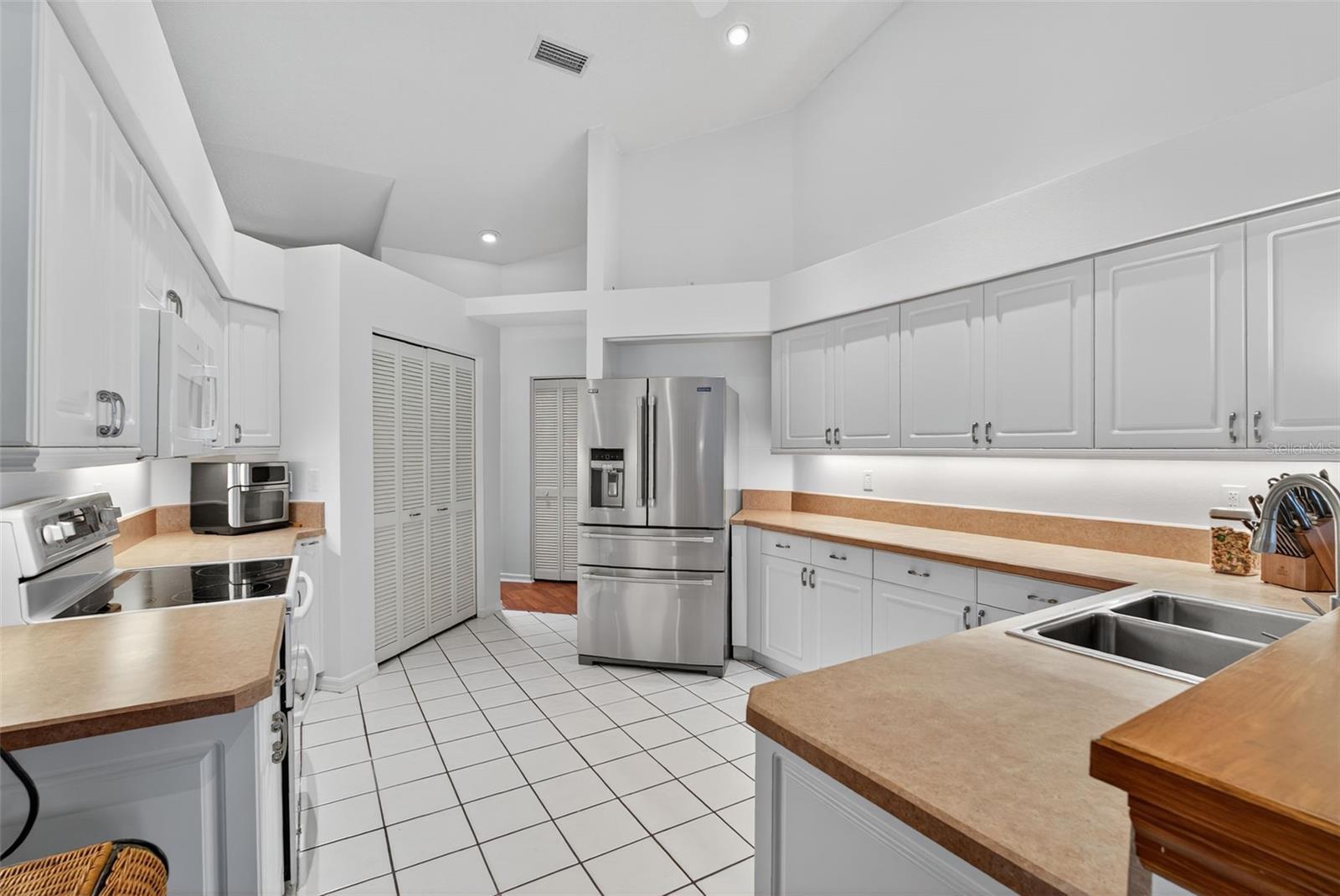 Image 10 of 55 For 4207 Balmoral Way