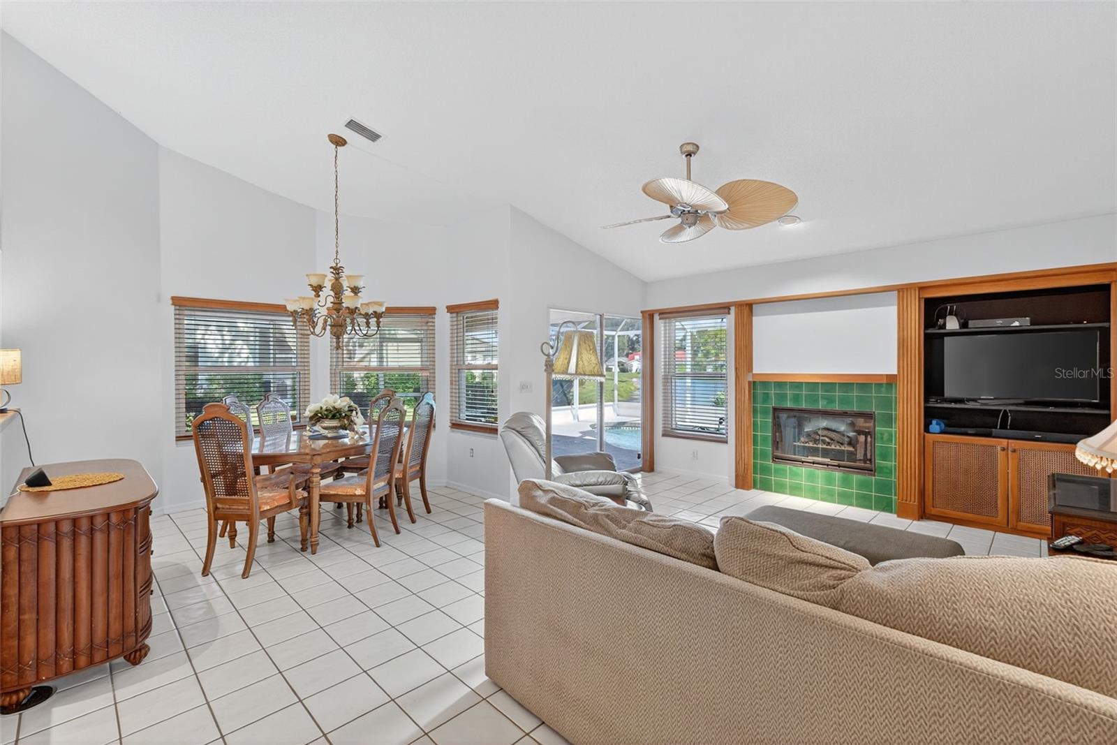 Image 12 of 55 For 4207 Balmoral Way