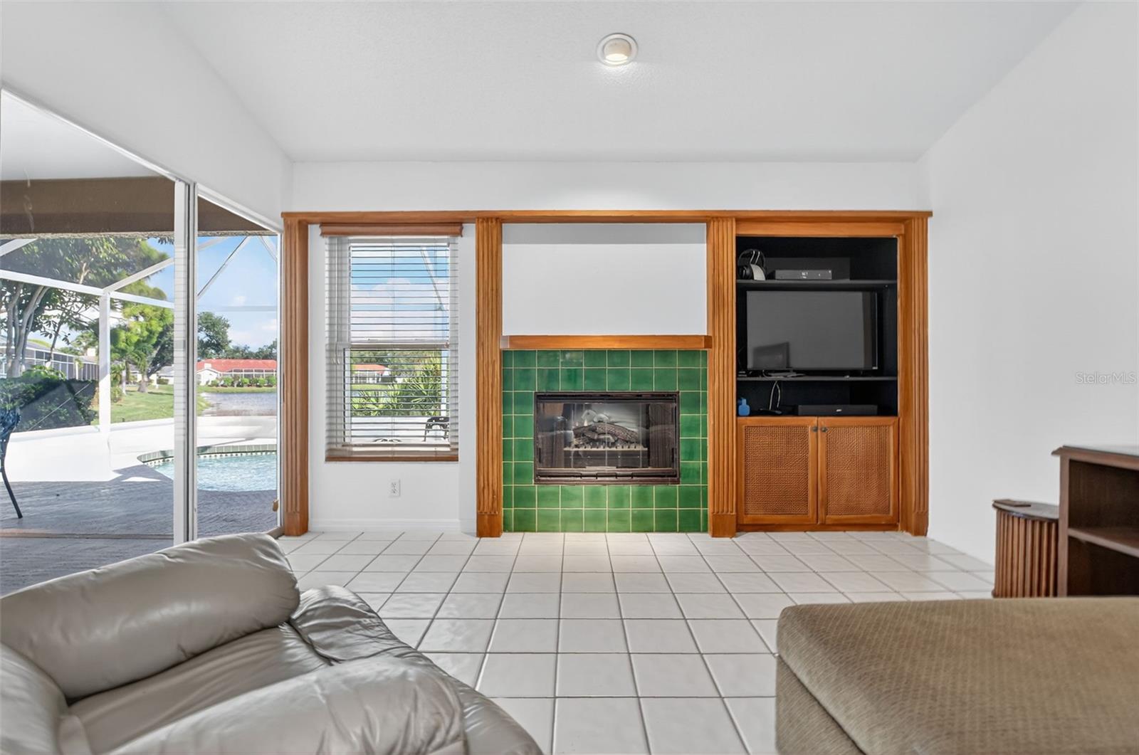 Image 16 of 55 For 4207 Balmoral Way