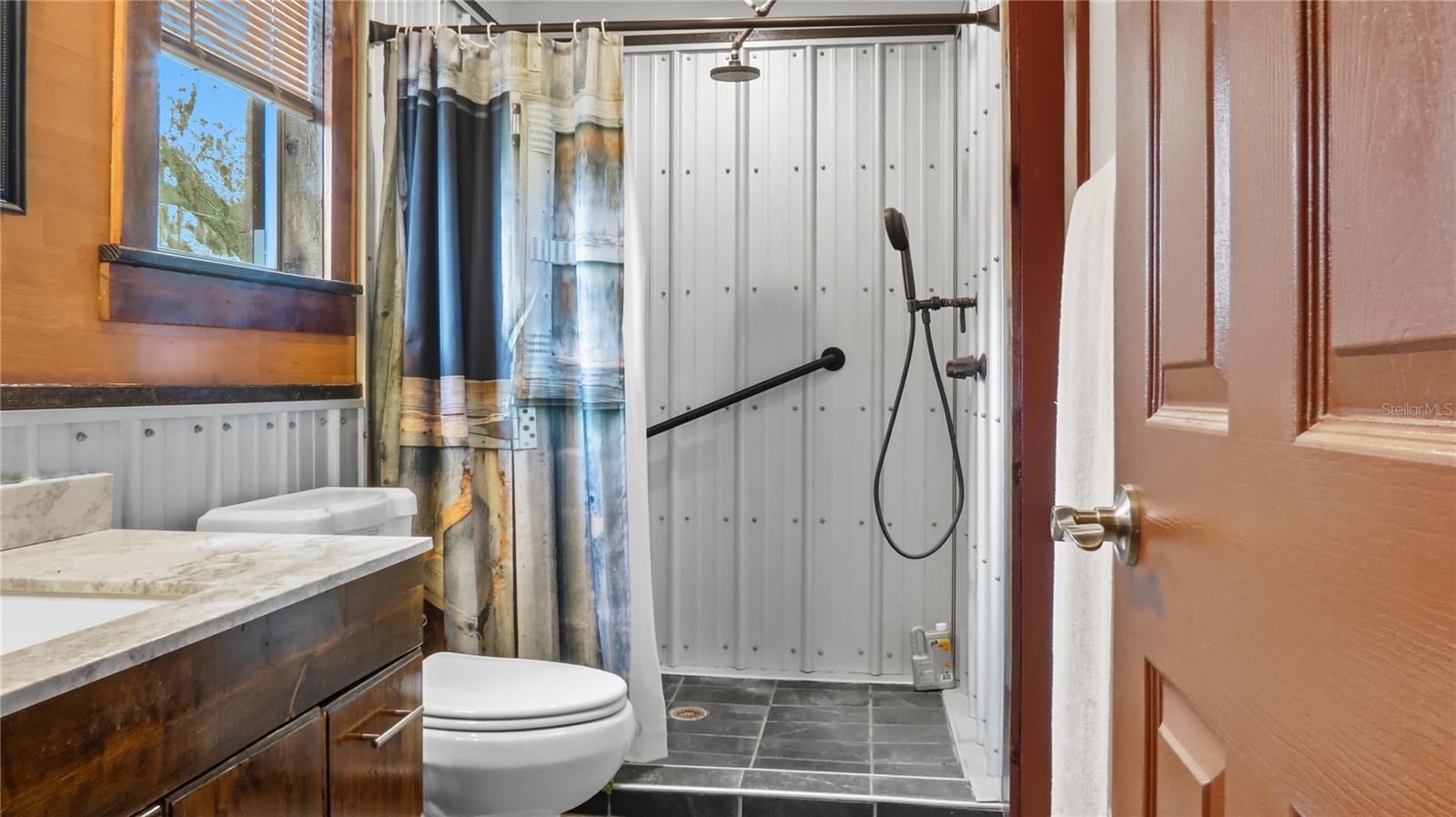 Image 16 of 41 For 16736 Dalberg Drive