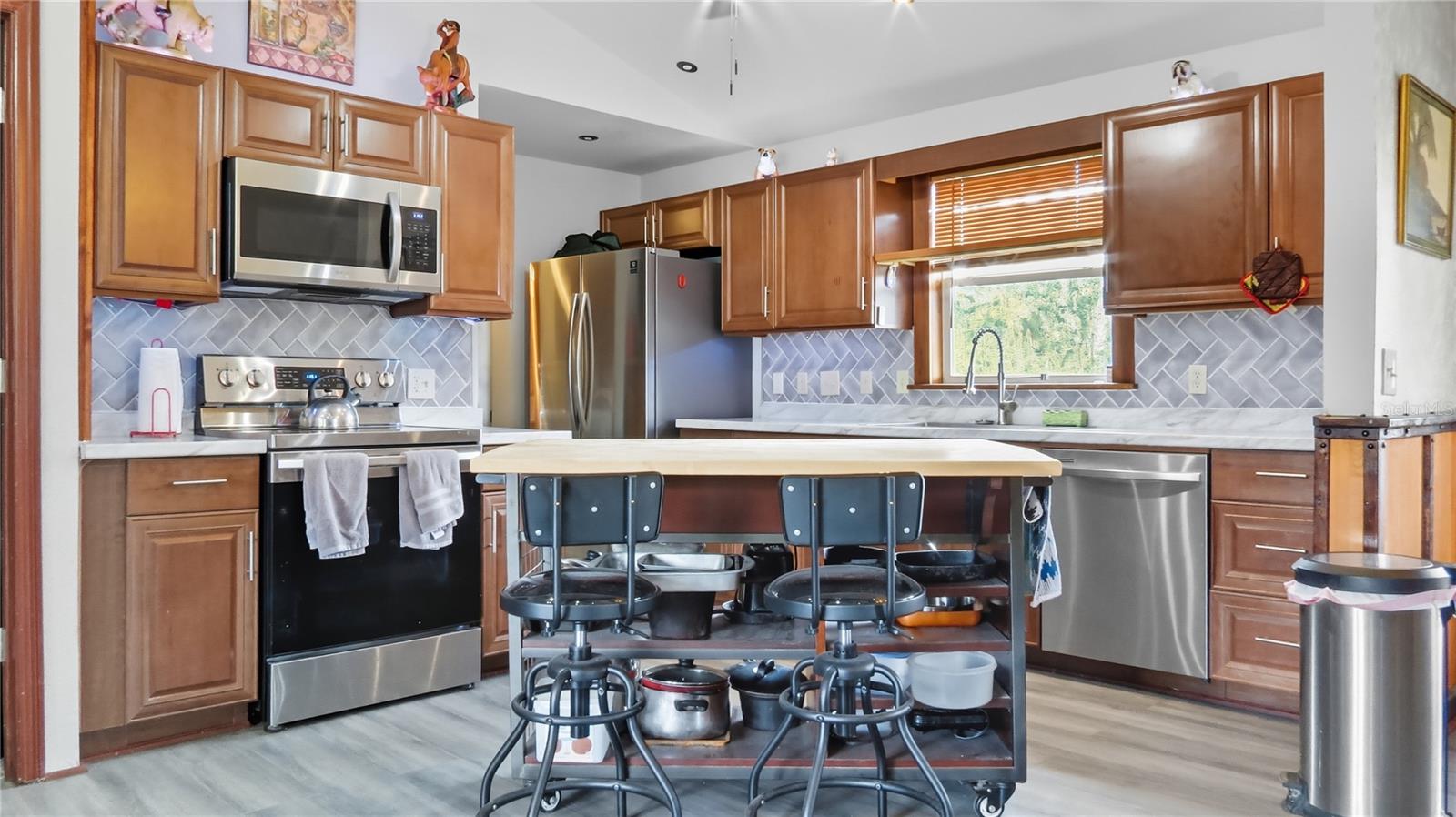 Image 3 of 41 For 16736 Dalberg Drive