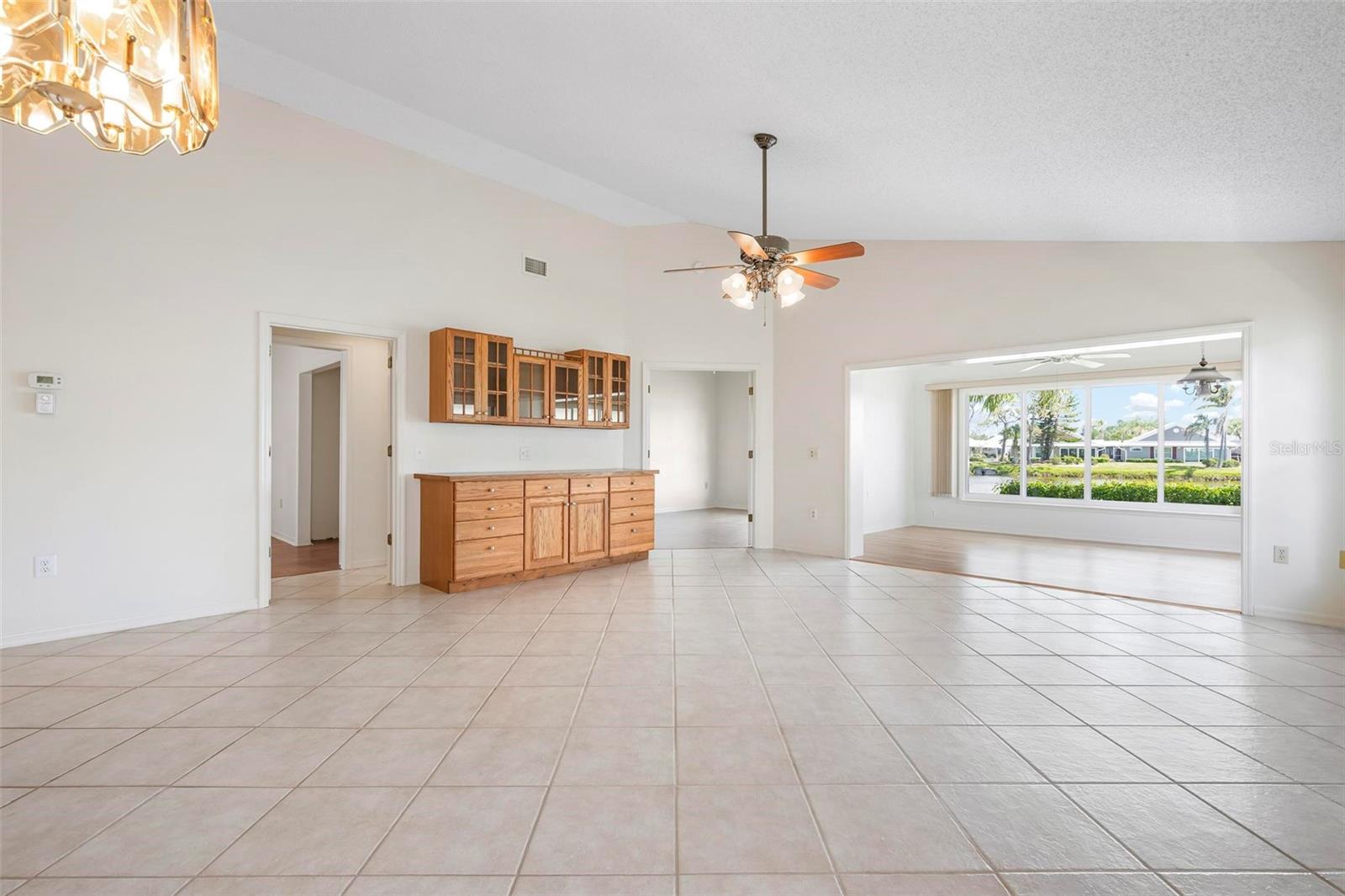 Image 3 of 29 For 799 Harrington Lake Drive N 73