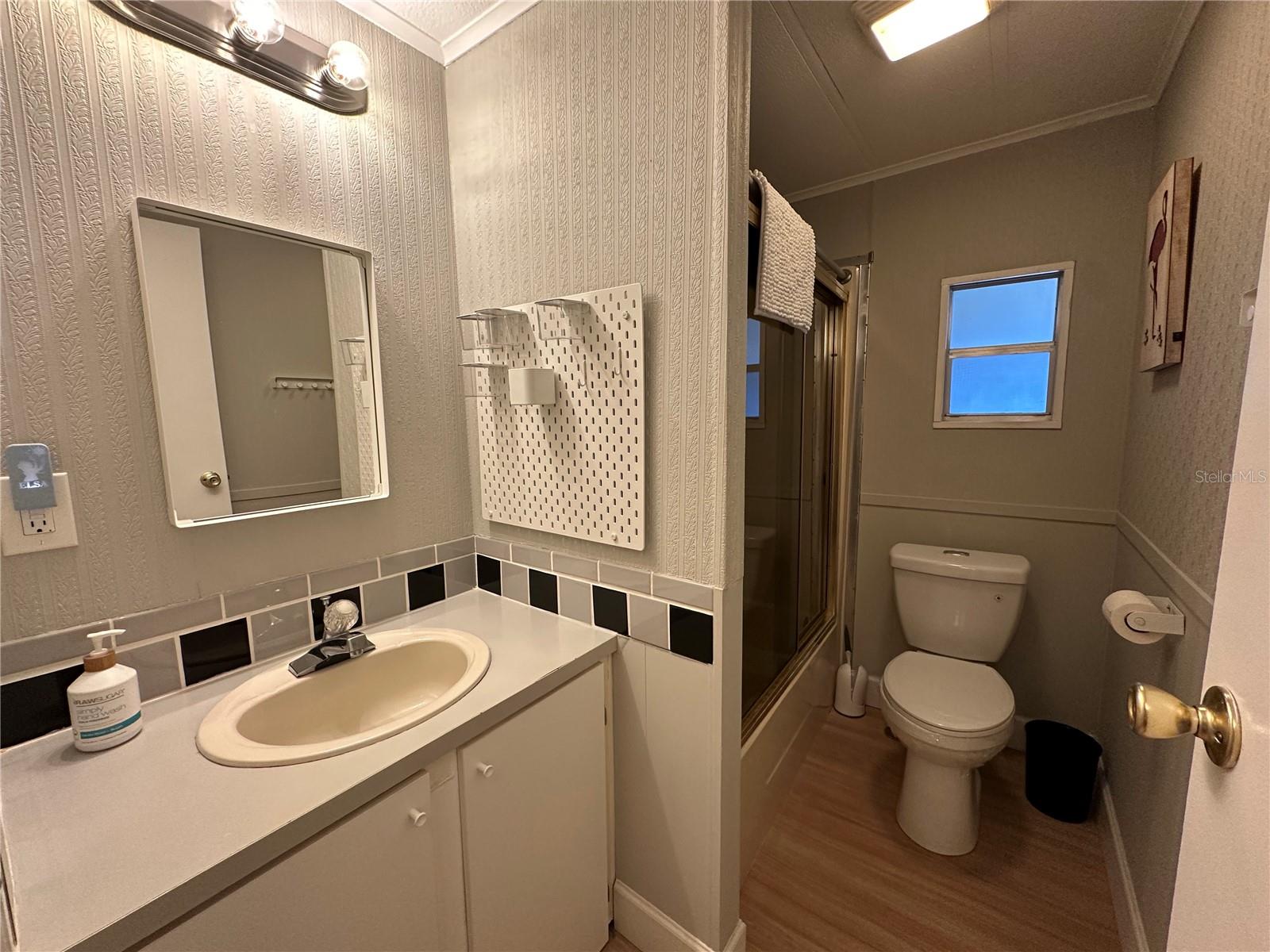 Image 11 of 19 For 283 Apricot Street