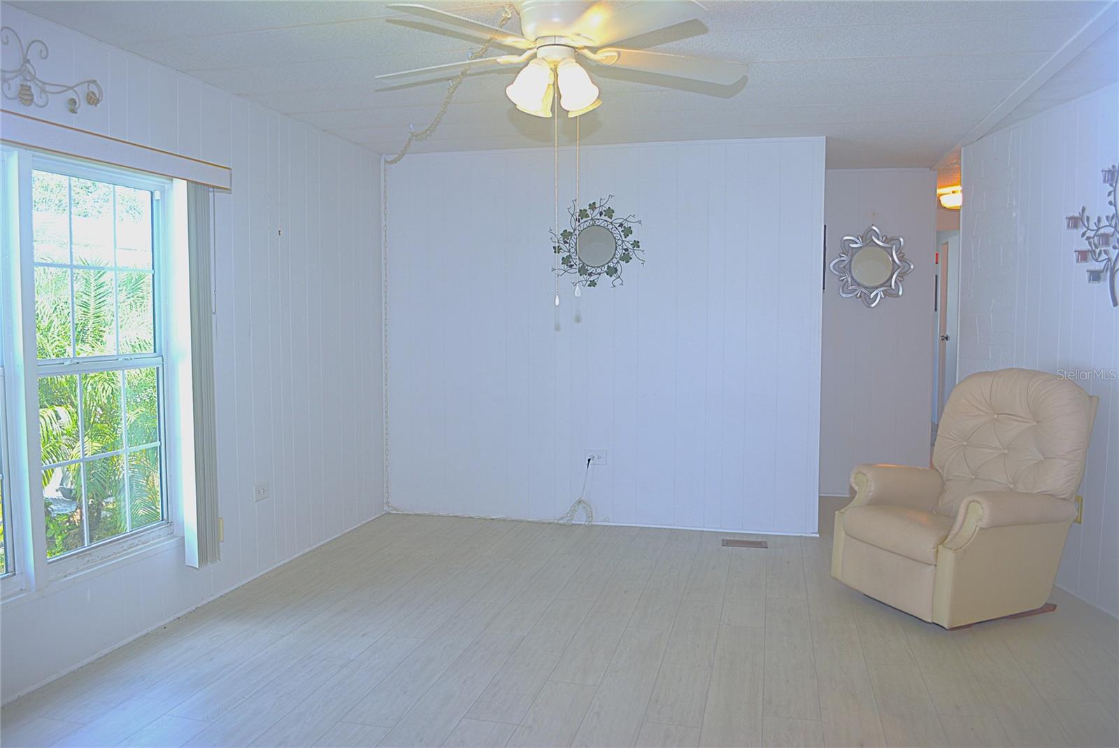 Image 12 of 42 For 808 53rd Avenue E 9