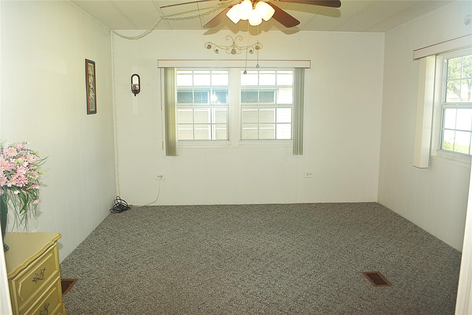 Image 16 of 42 For 808 53rd Avenue E 9