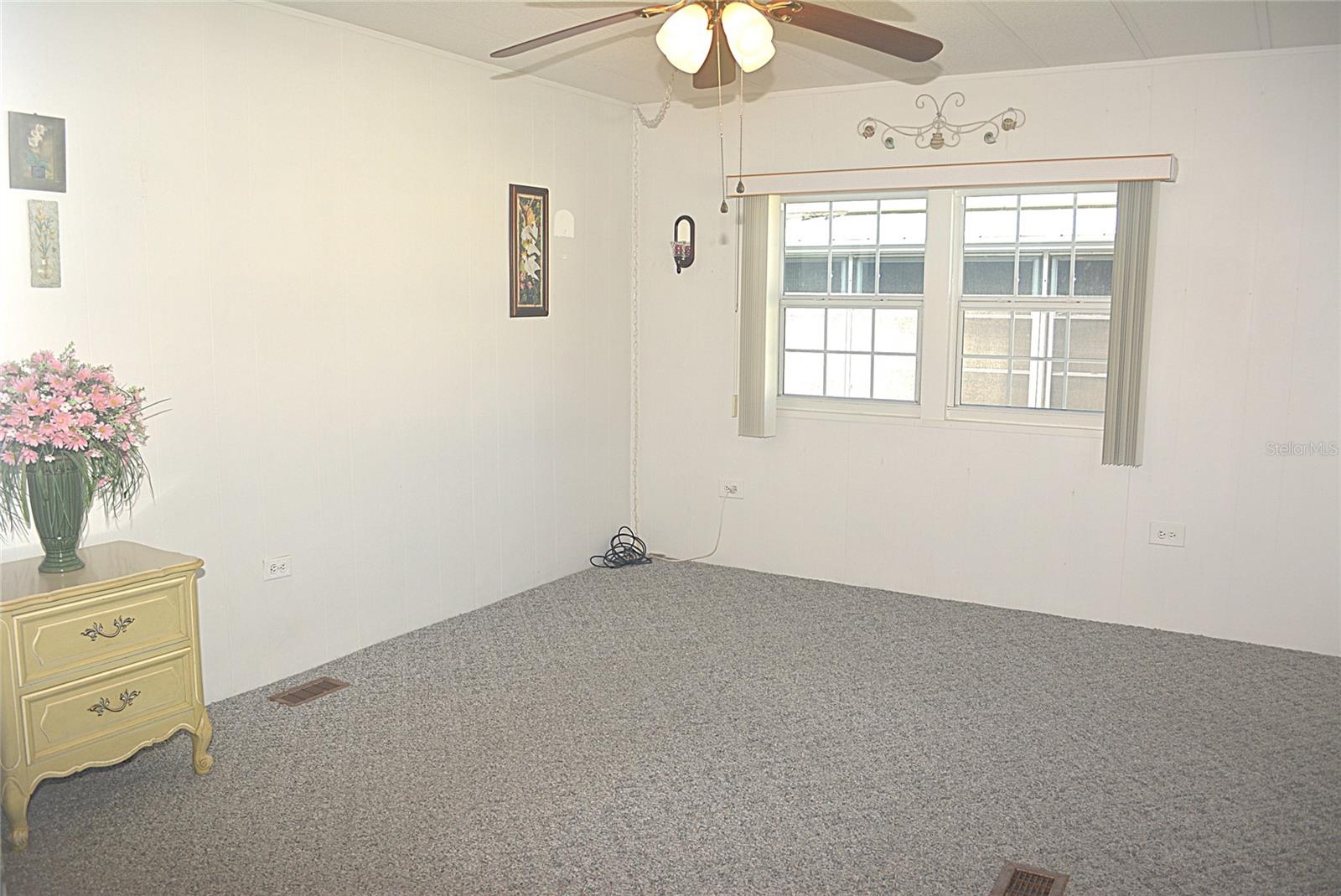 Image 17 of 42 For 808 53rd Avenue E 9