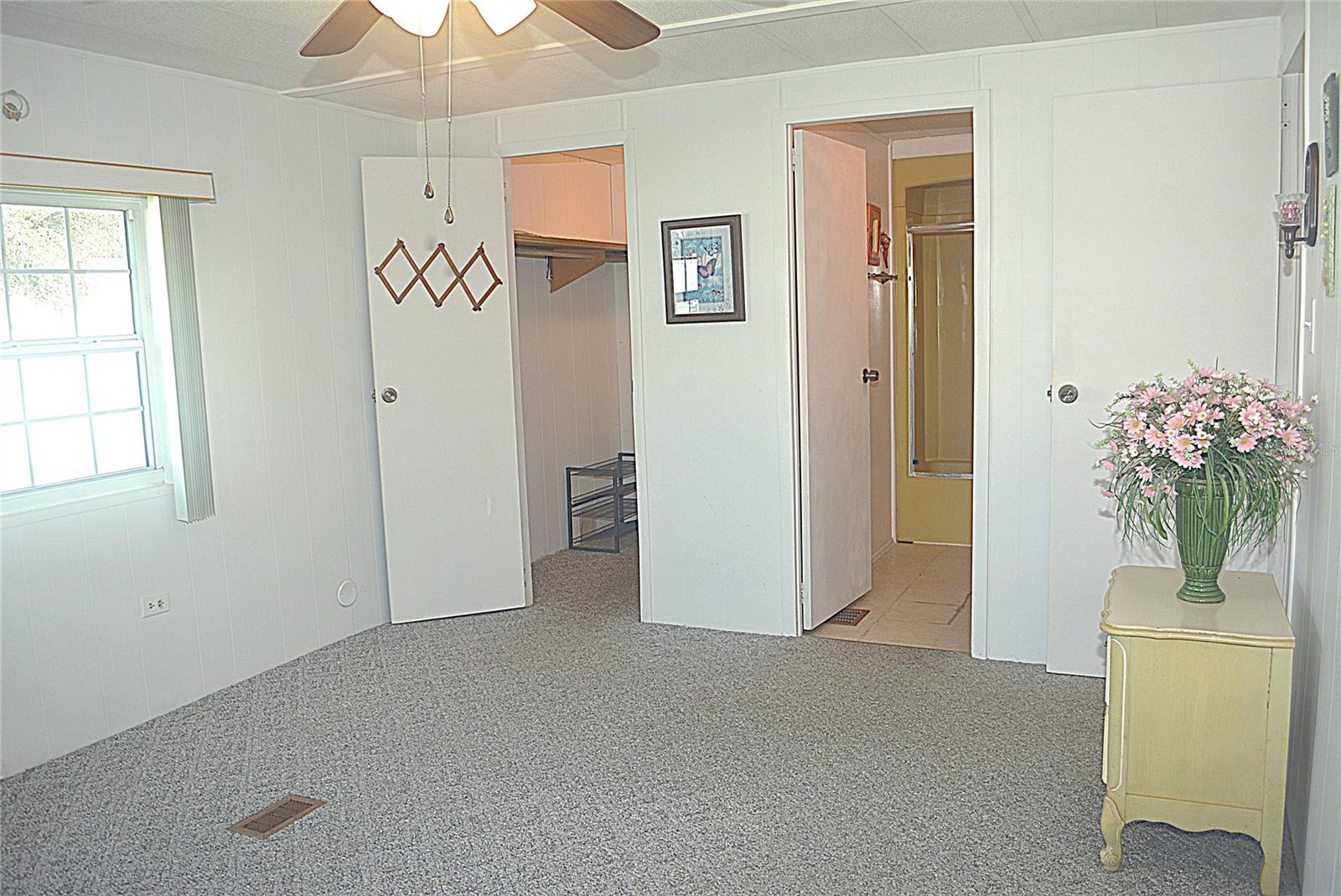 Image 18 of 42 For 808 53rd Avenue E 9