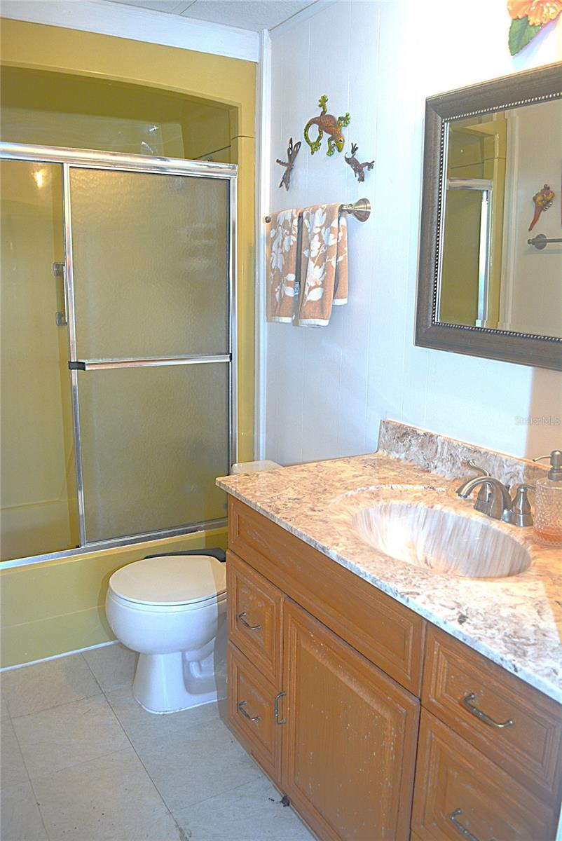 Image 21 of 42 For 808 53rd Avenue E 9